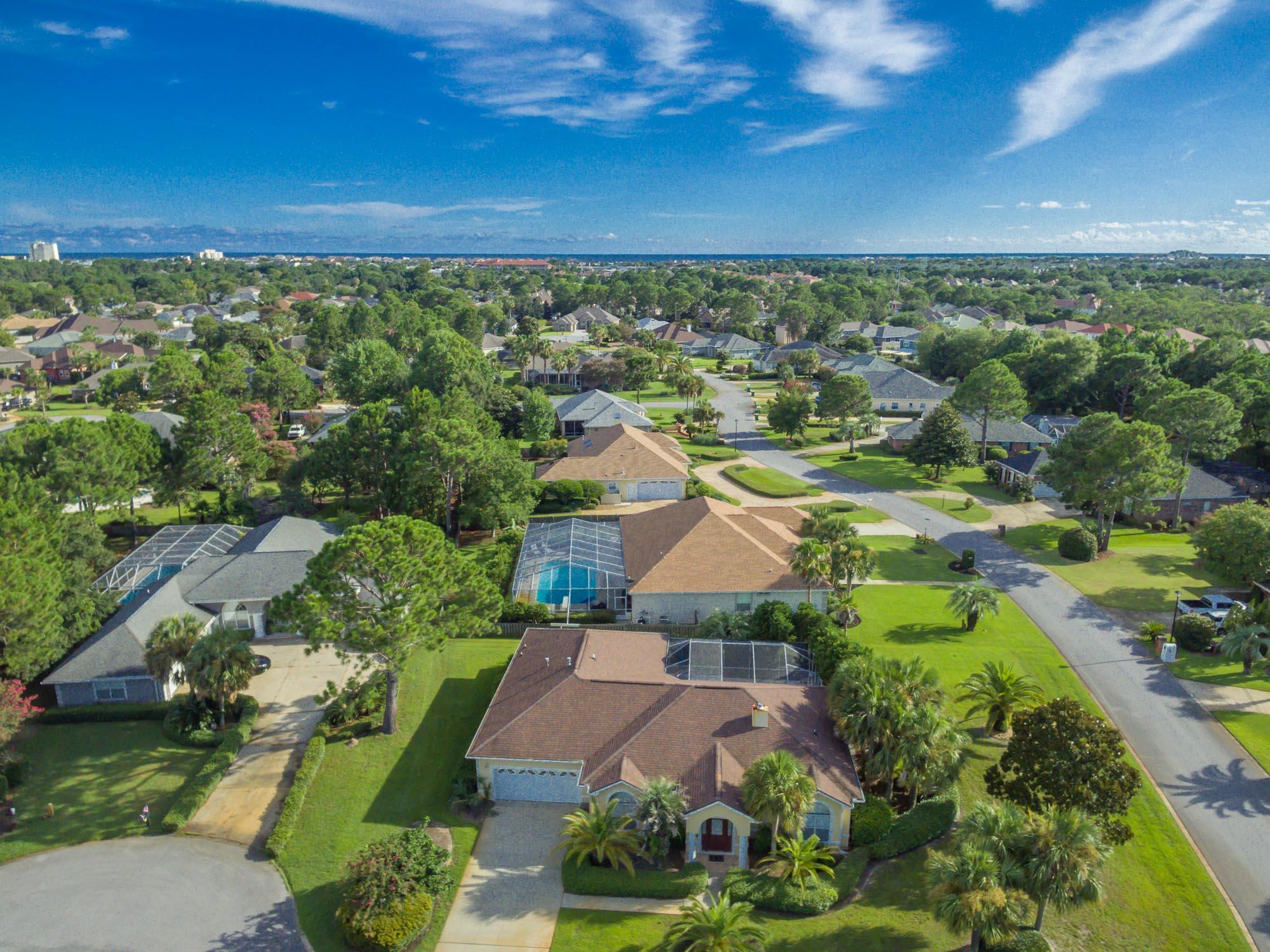 EMERALD BAY-BAYWINDS GOLF ESTATES PH 2 - Residential