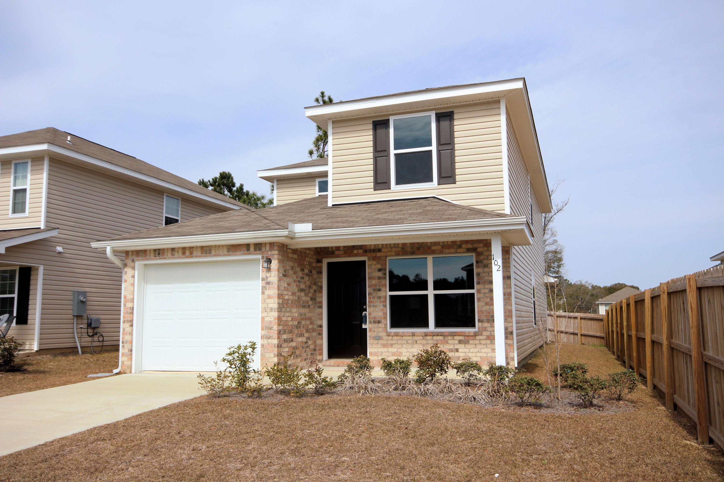 STILLWELL ESTATES - Residential