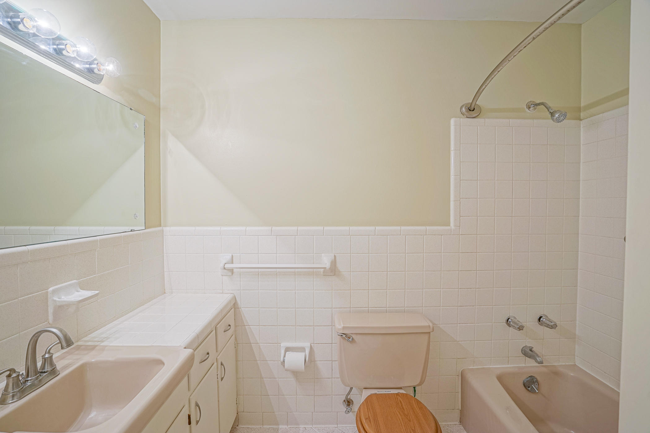 COLONY ESTATES 3RD ADDN - Residential