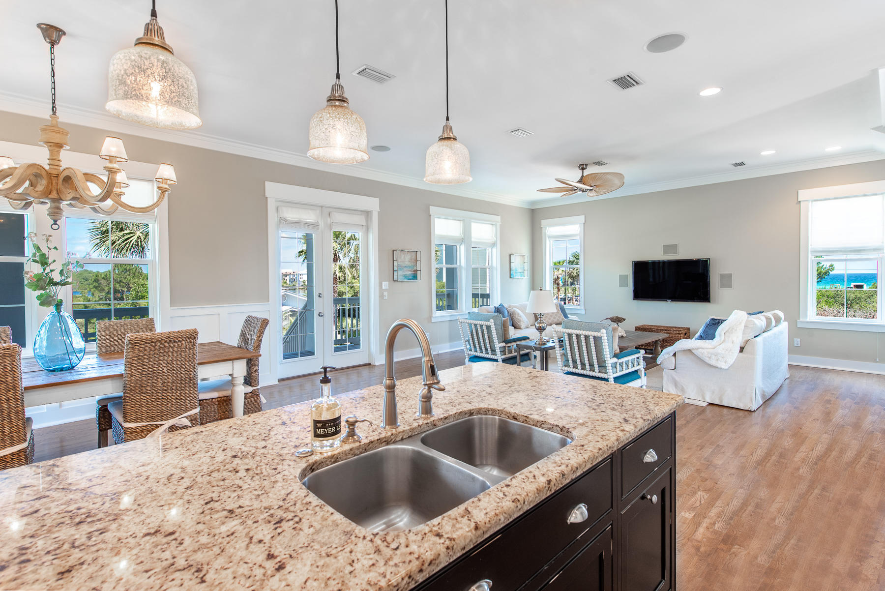 BEACH HIGHLANDS - Residential
