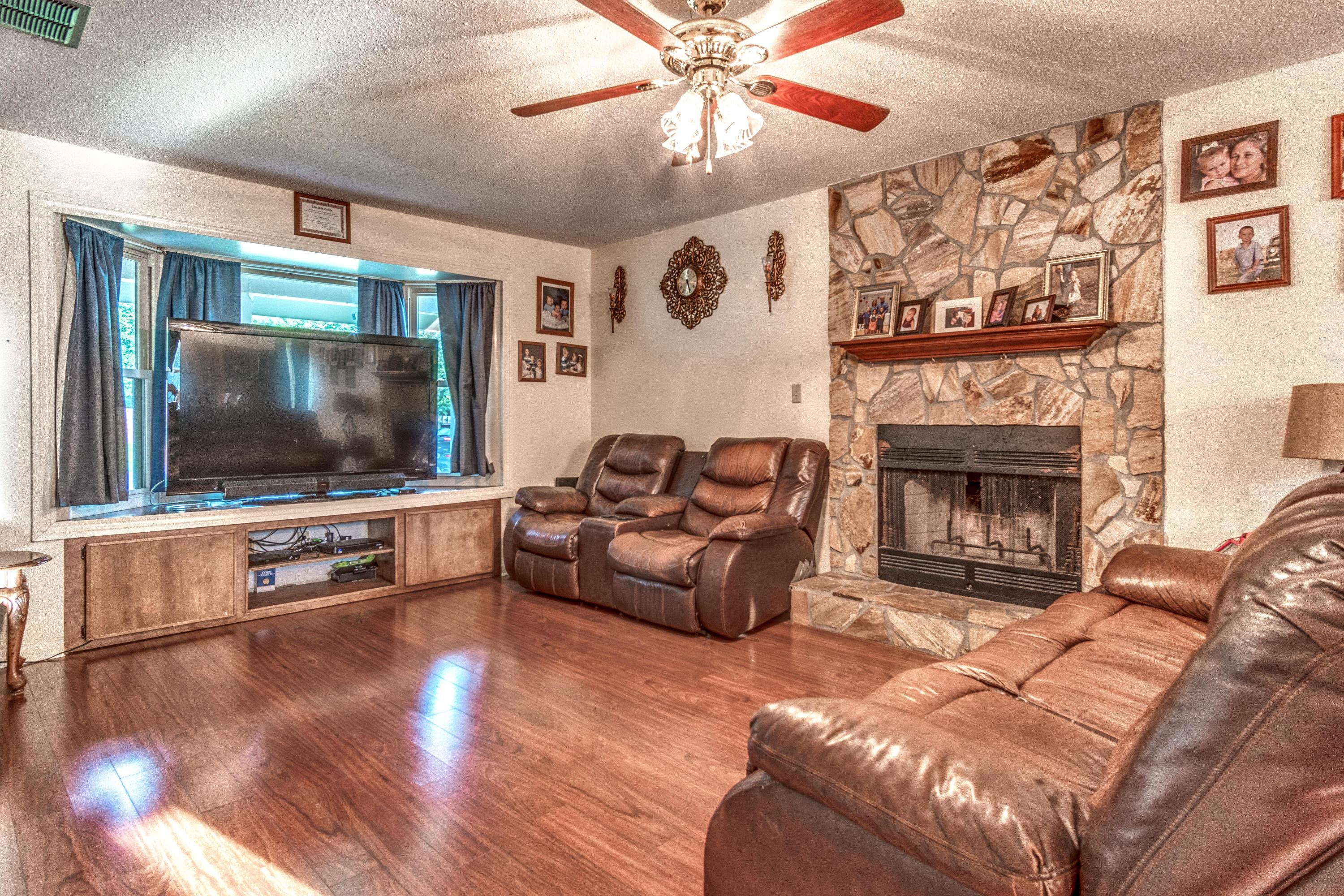 PINE HAVEN S/D - Residential