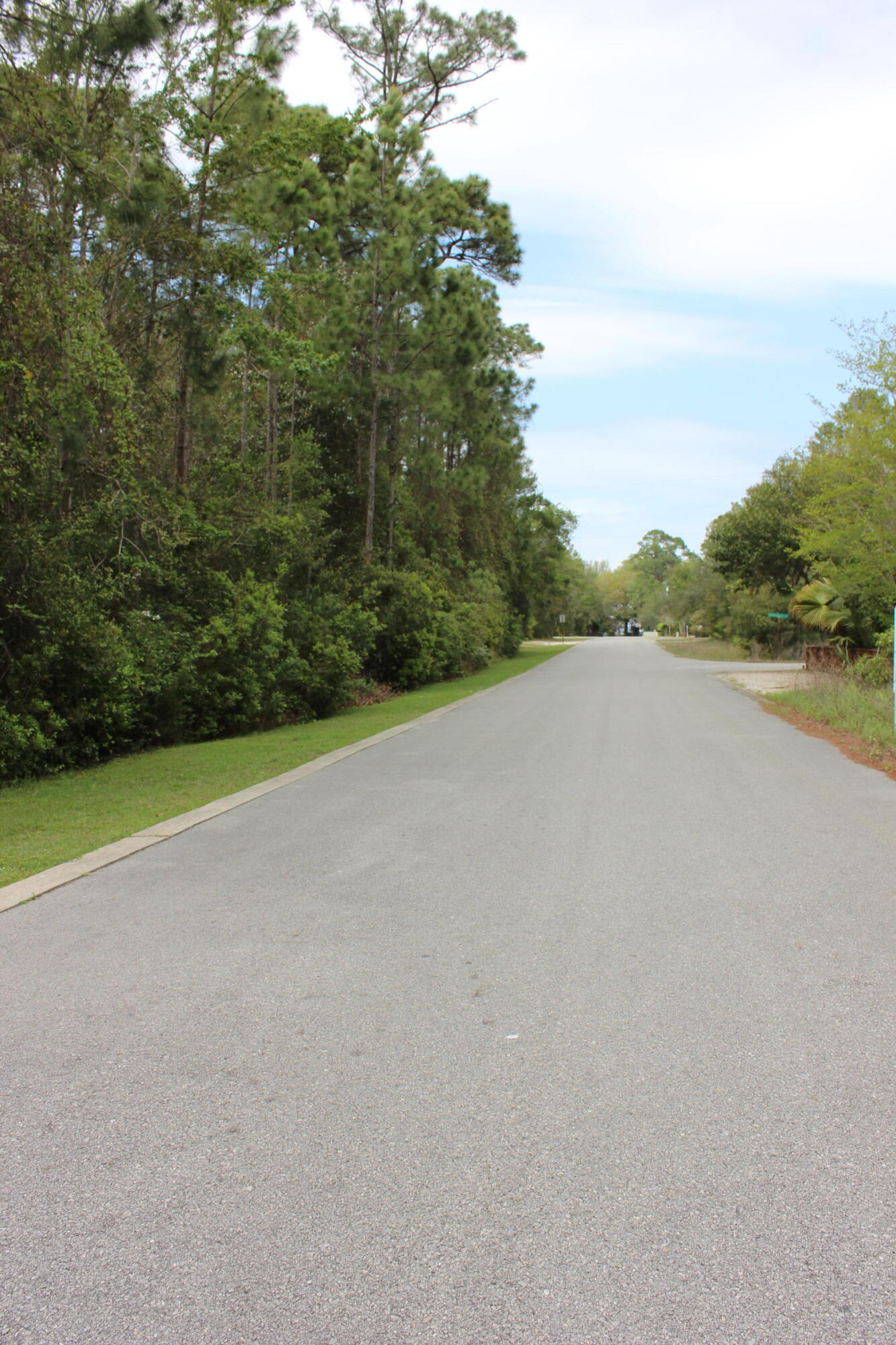 MAGNOLIA BEACH - Land
