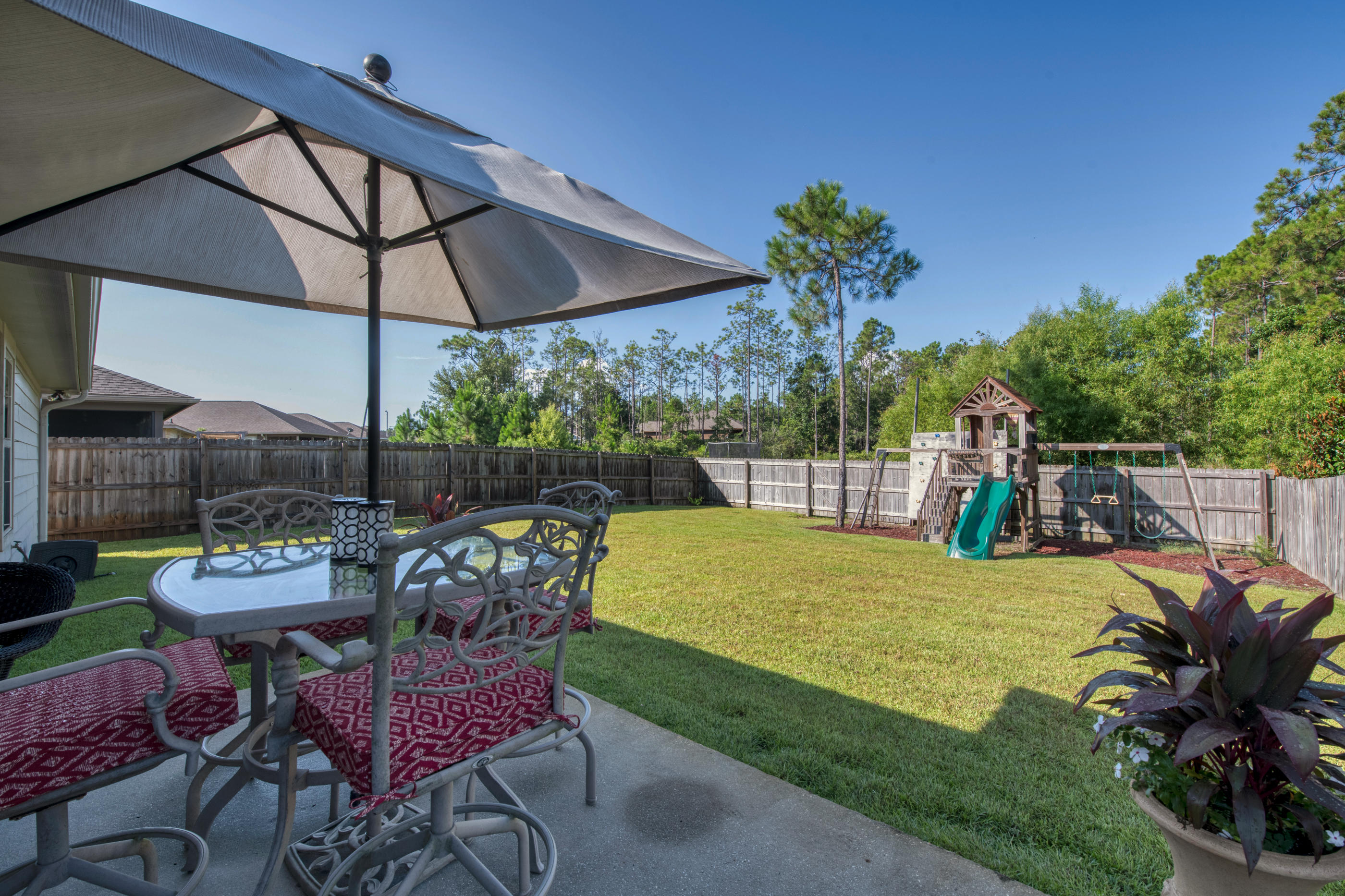 COTTAGES AT EAST RIVER - Residential