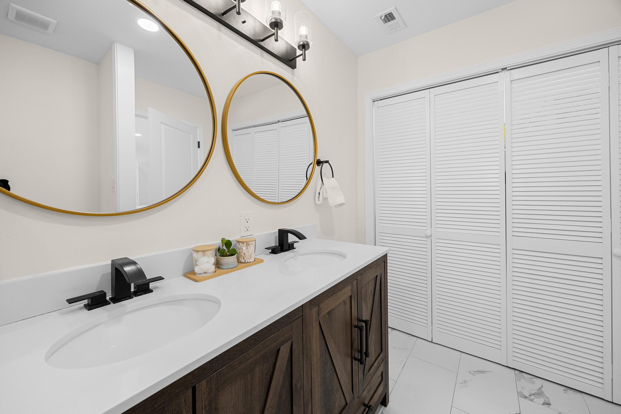 Kenwood - Residential
