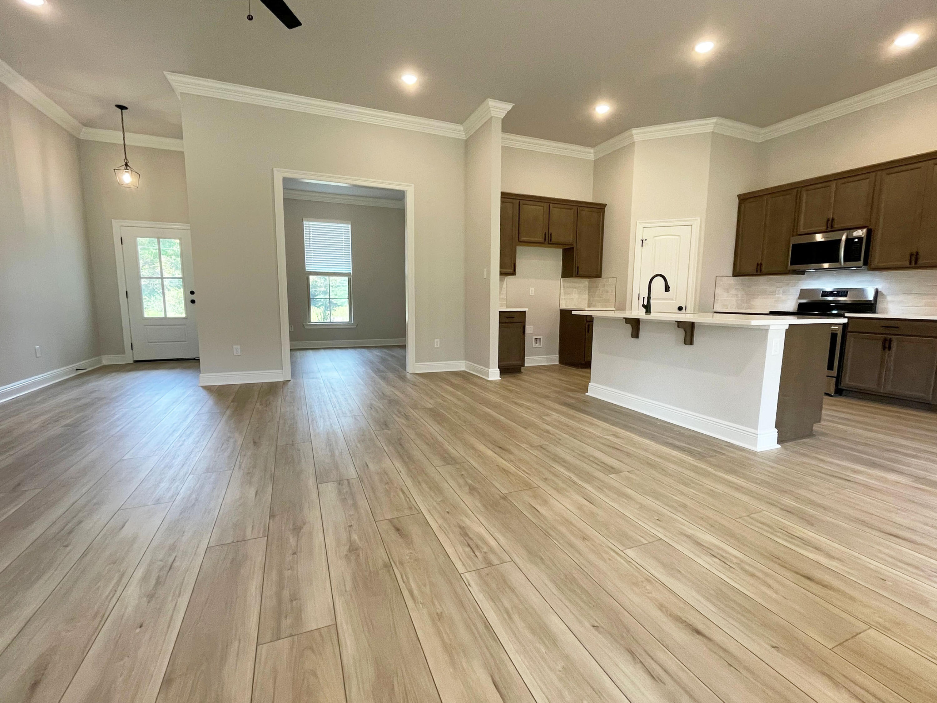 YOUNG OAKS - Residential