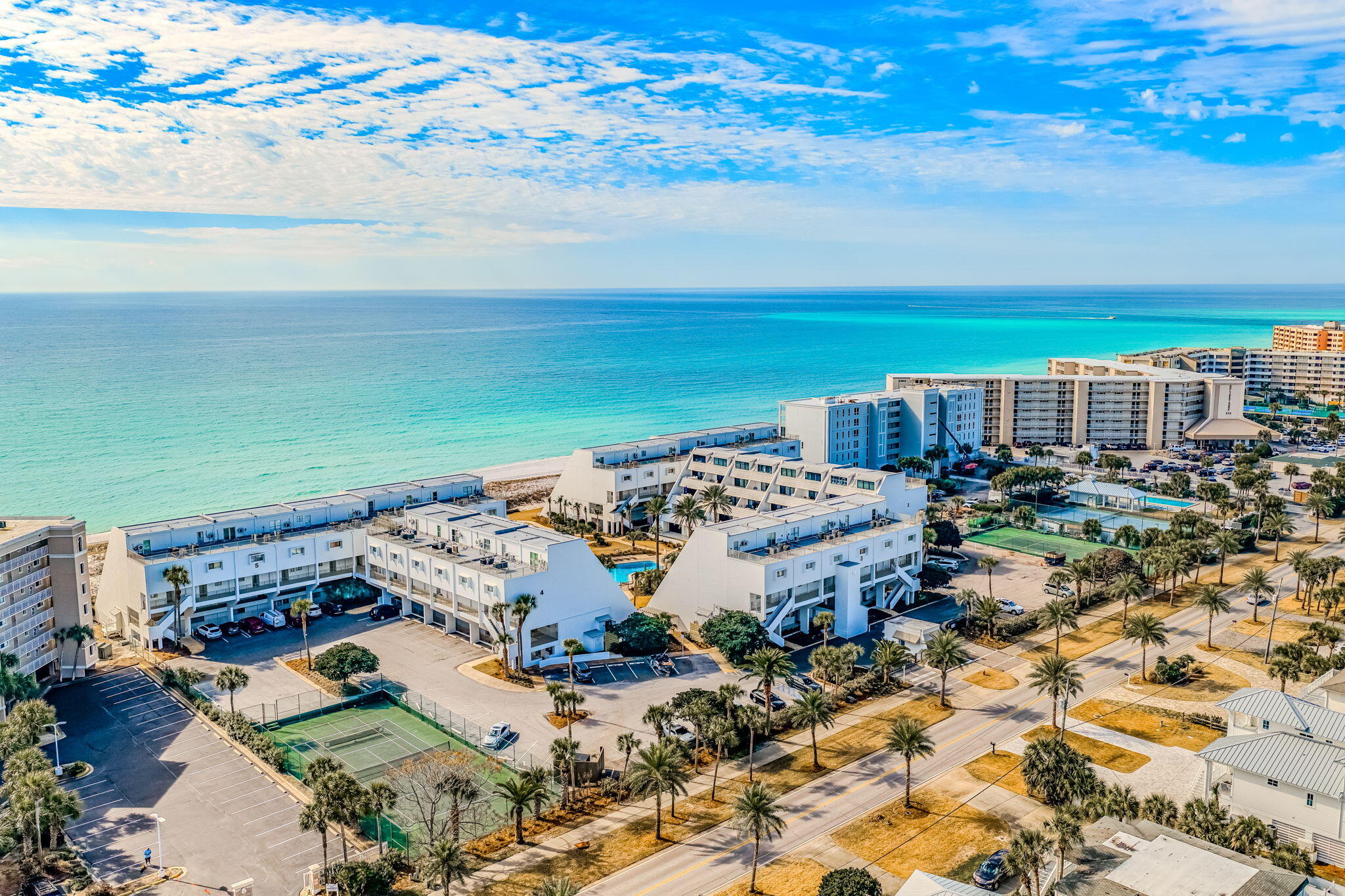 AEGEAN CONDO - Residential