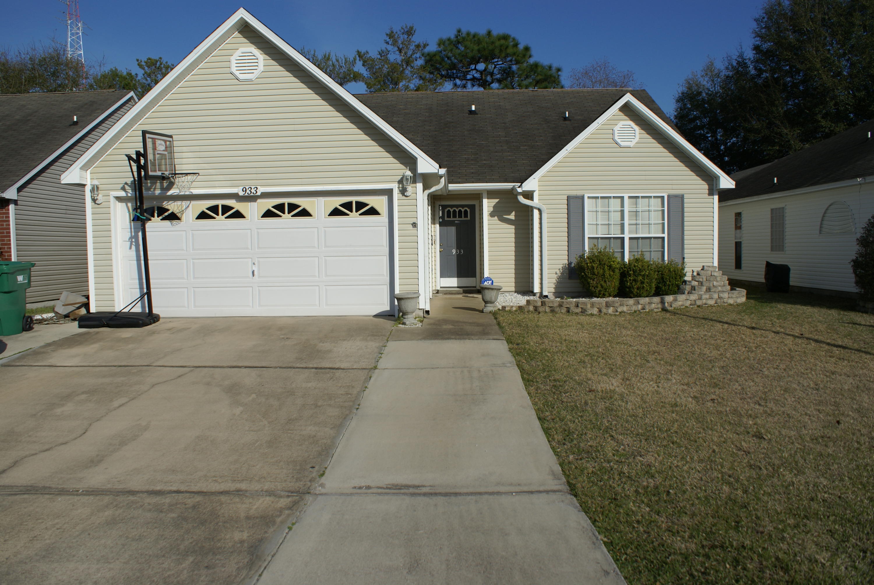 HUNTERS RUN S/D - Residential Lease