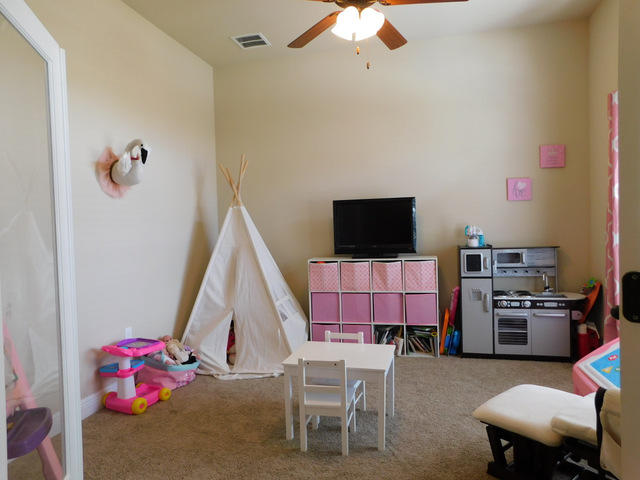 FOX VALLEY - Residential