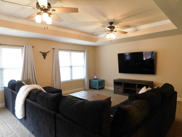 FOX VALLEY - Residential