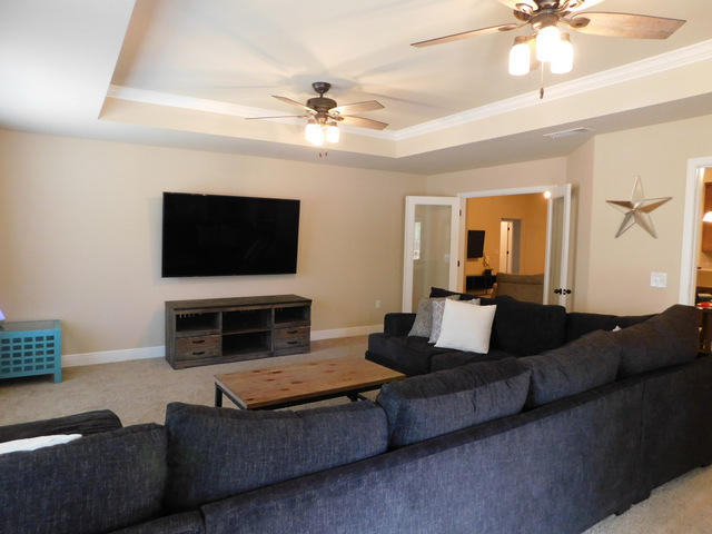 FOX VALLEY - Residential