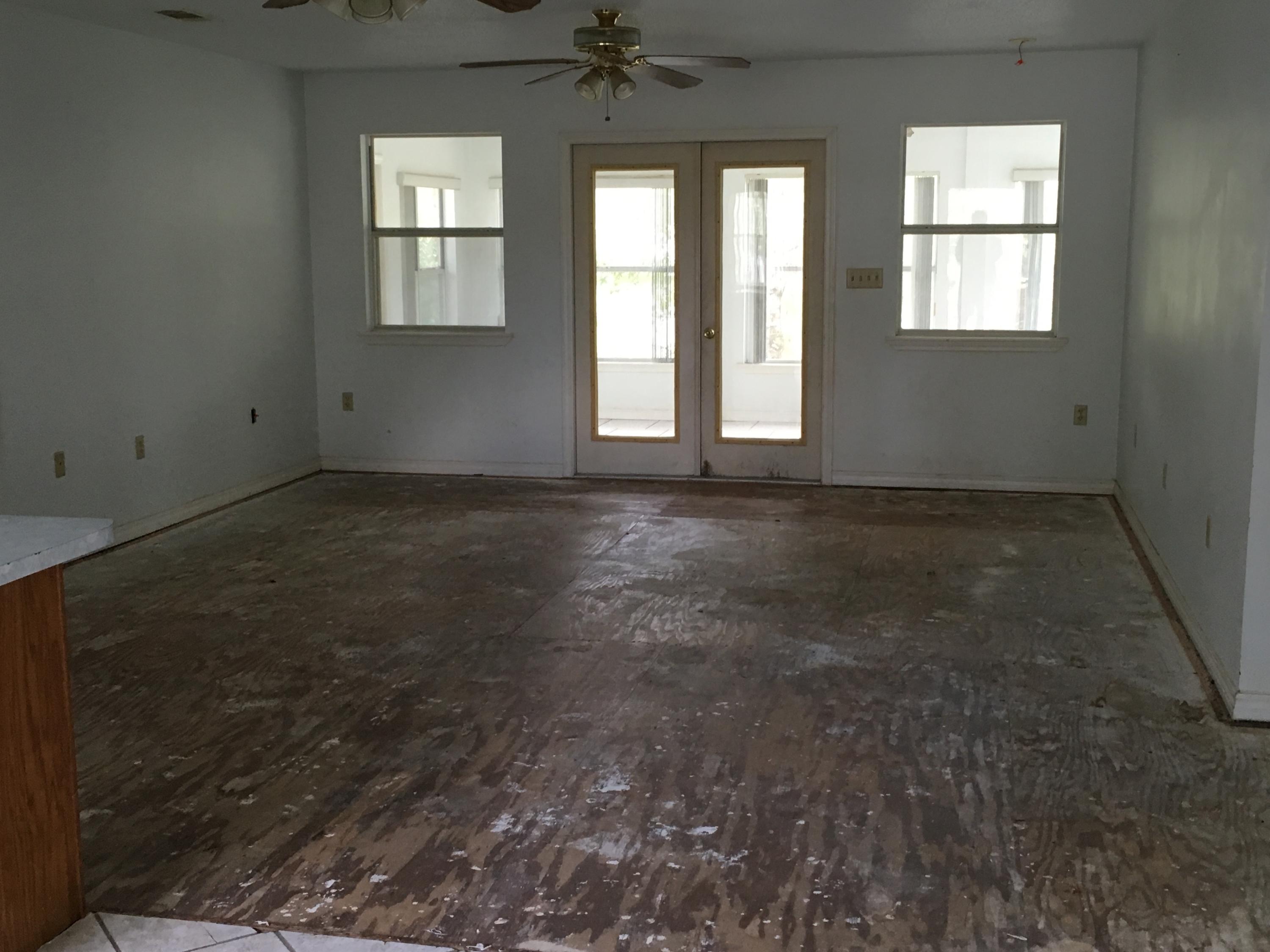 TURQUOISE BEACH 3RD ADDN - Residential