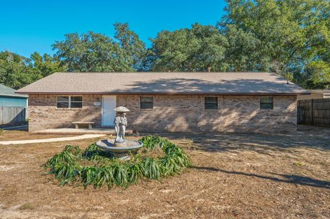 A home in Niceville