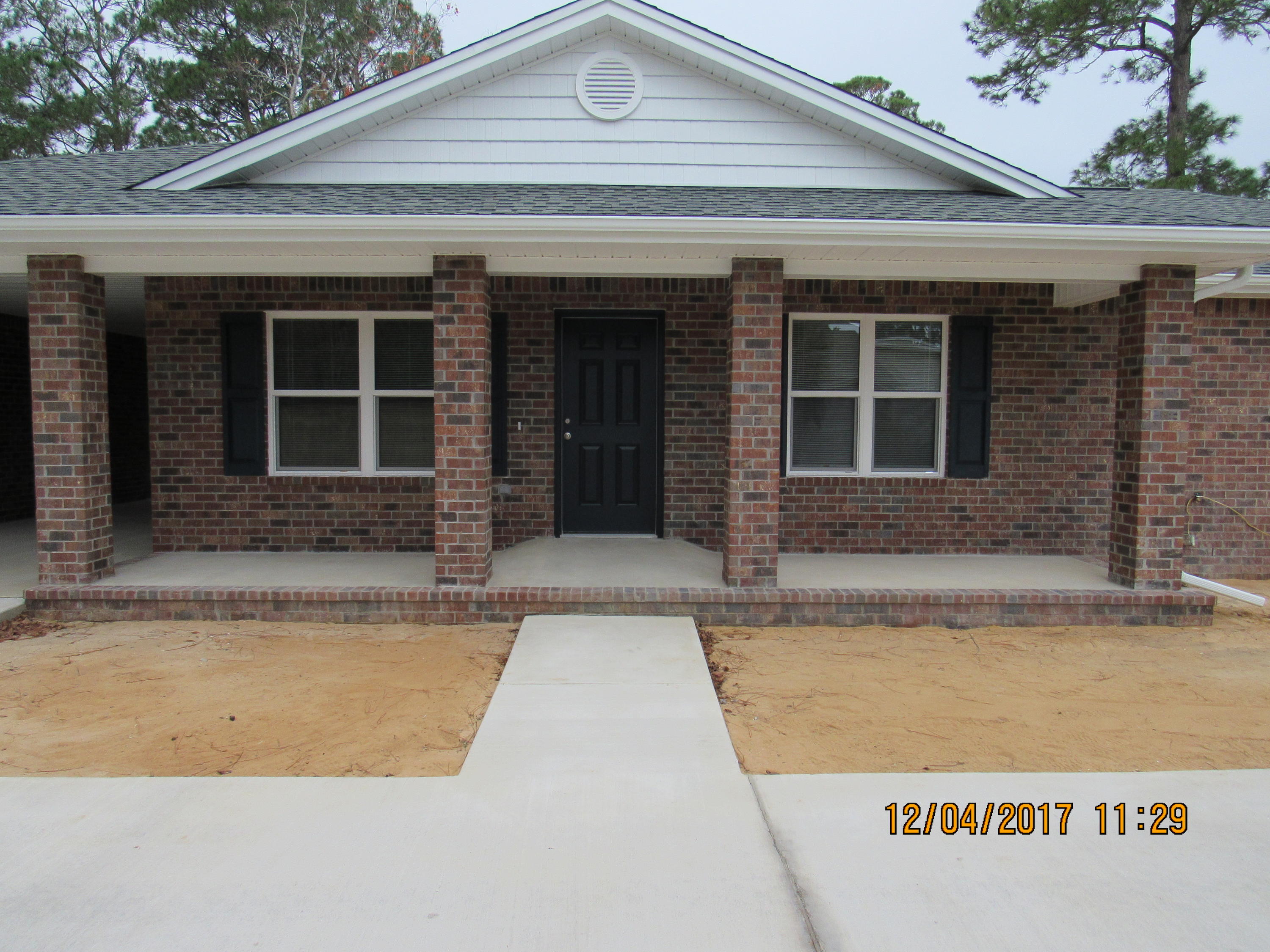 AVAILABLE OCTOBER 1, 2018 - gorgeous, NEW CONSTRUCTION! Features a large living room with tray ceilings and a ceiling fan, a formal dining area with an upgraded light fixture, a fully-stocked kitchen with granite counter tops, custom cabinets, new appliances, a pantry, and a center island. You'll love the open floor plan as well as your spacious master, which has a walk-in closet, tray ceiling, an en suite that boasts his and hers vanities, a linen closet, separate toilet area, and huge tiled shower. Your grand guest rooms share a full Jack and Jill bath, and ceiling fans, No detail was spared in the design and craftsmanship of this home. Additionally noteworthy are the