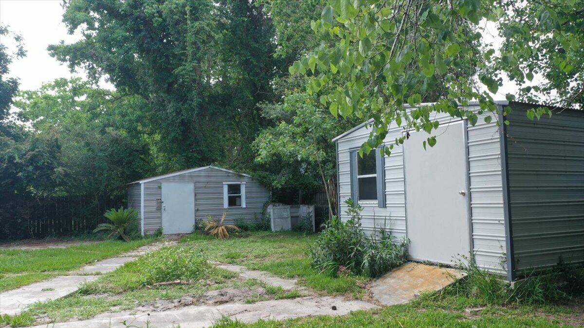 PINE MEADOWS 3RD ADDN - Residential