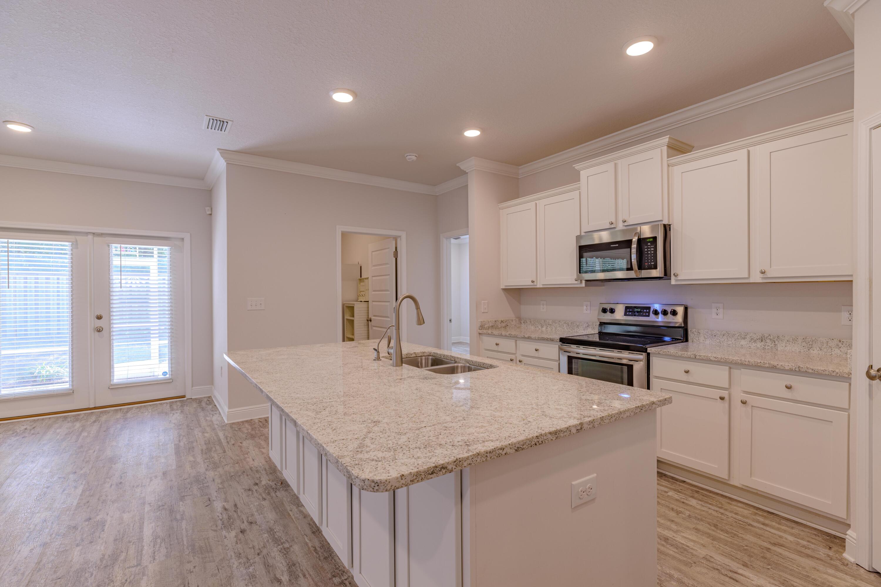 HAMMOCK BAY - Residential