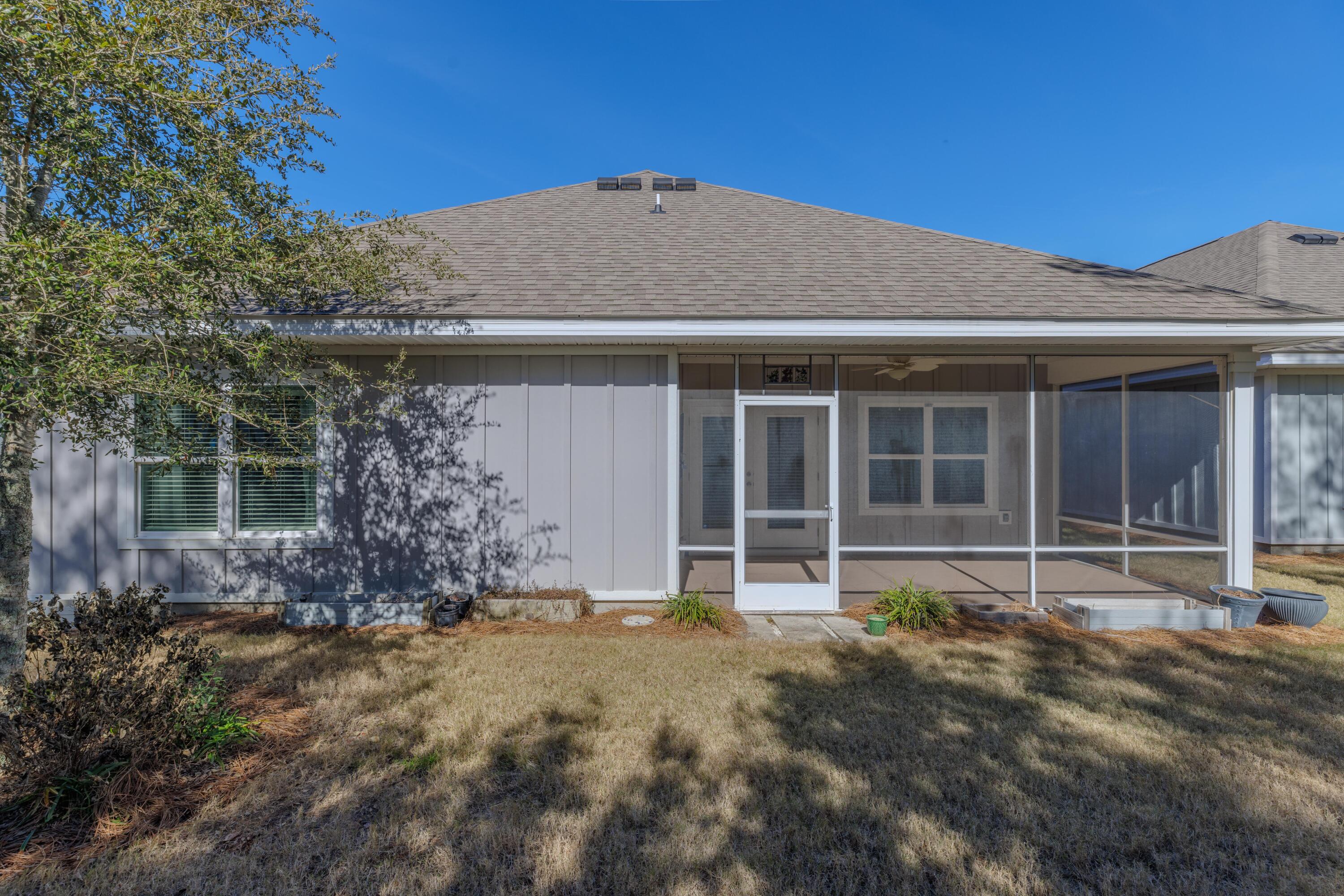 HAMMOCK BAY - Residential