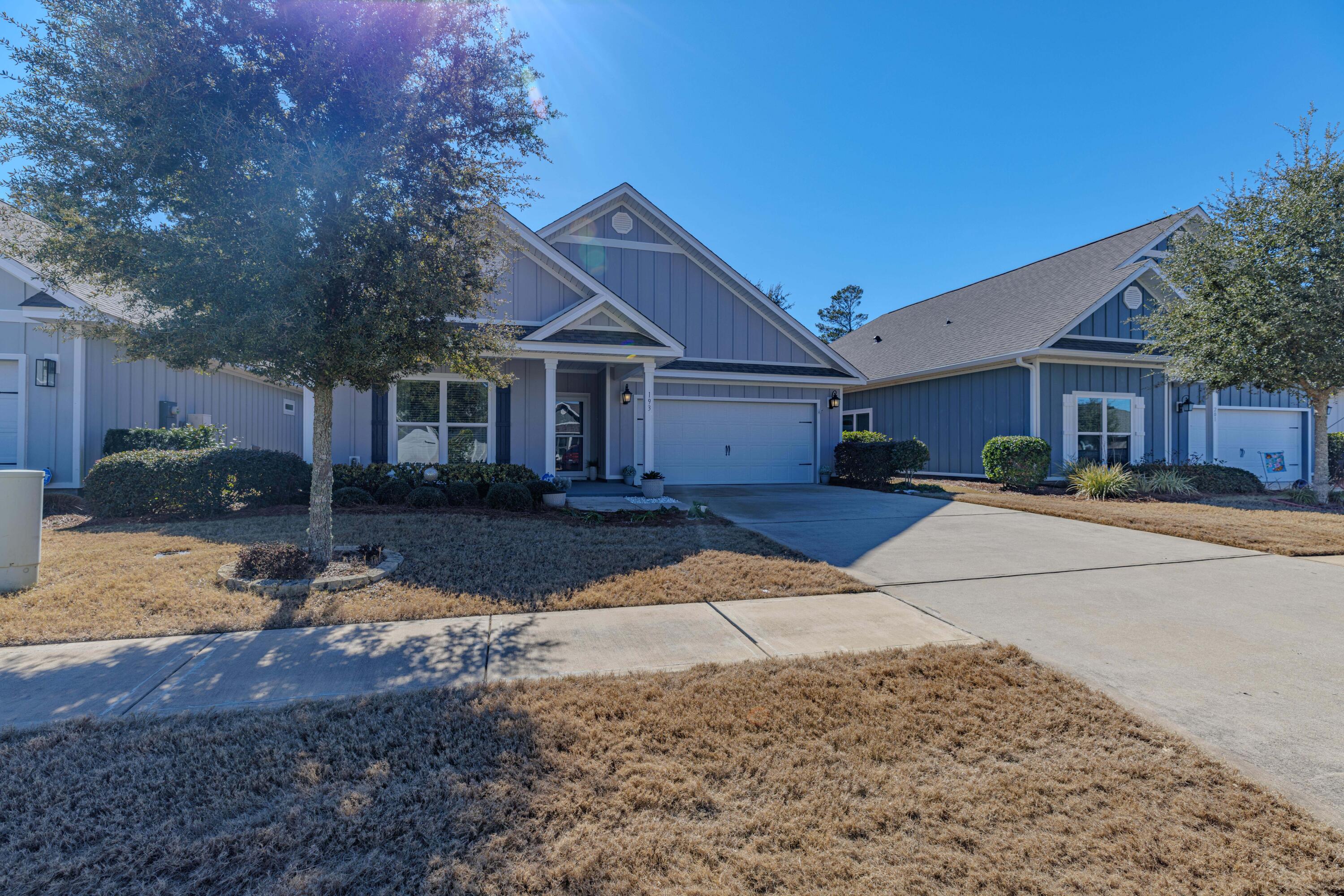 HAMMOCK BAY - Residential