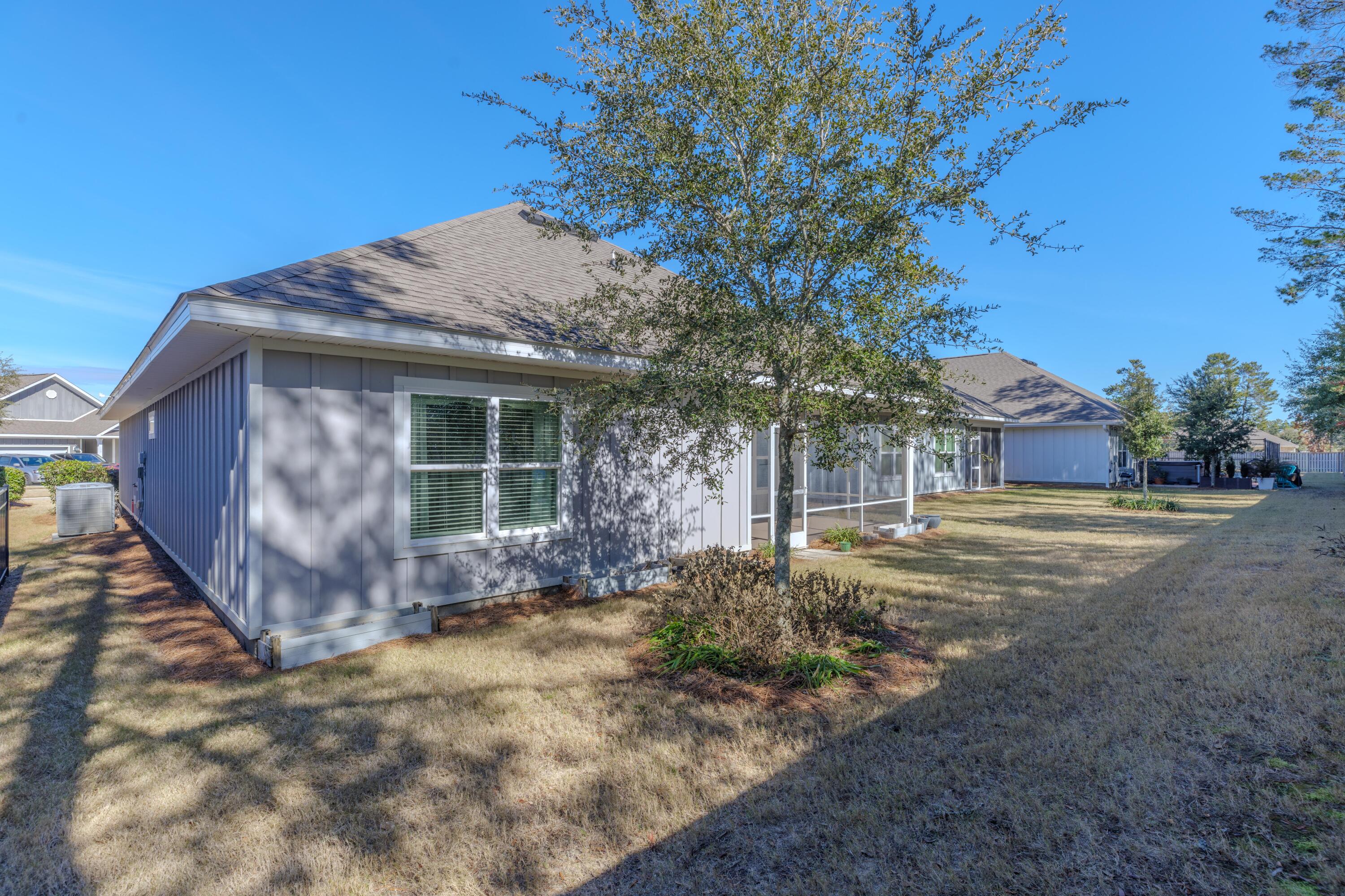 HAMMOCK BAY - Residential