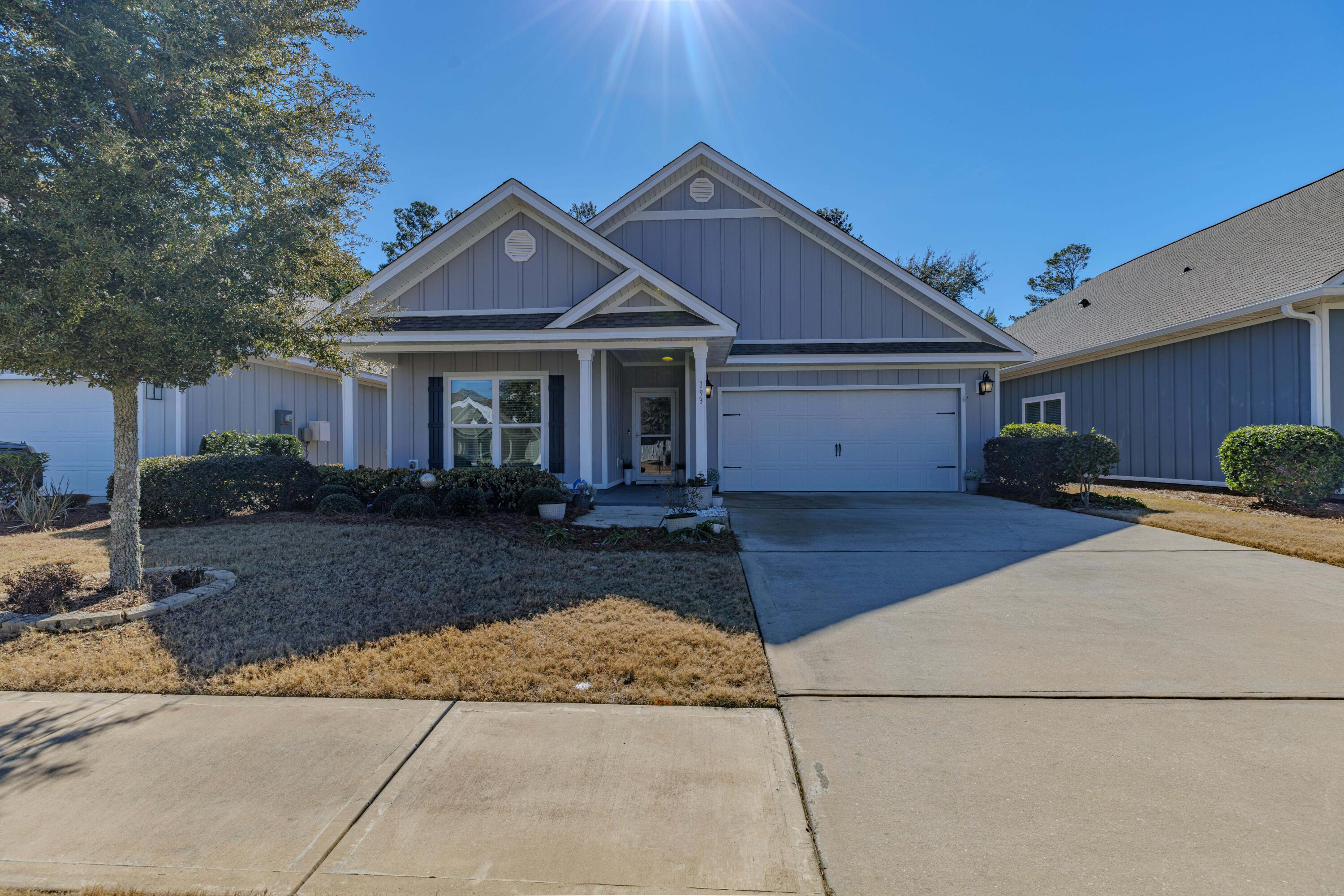 HAMMOCK BAY - Residential