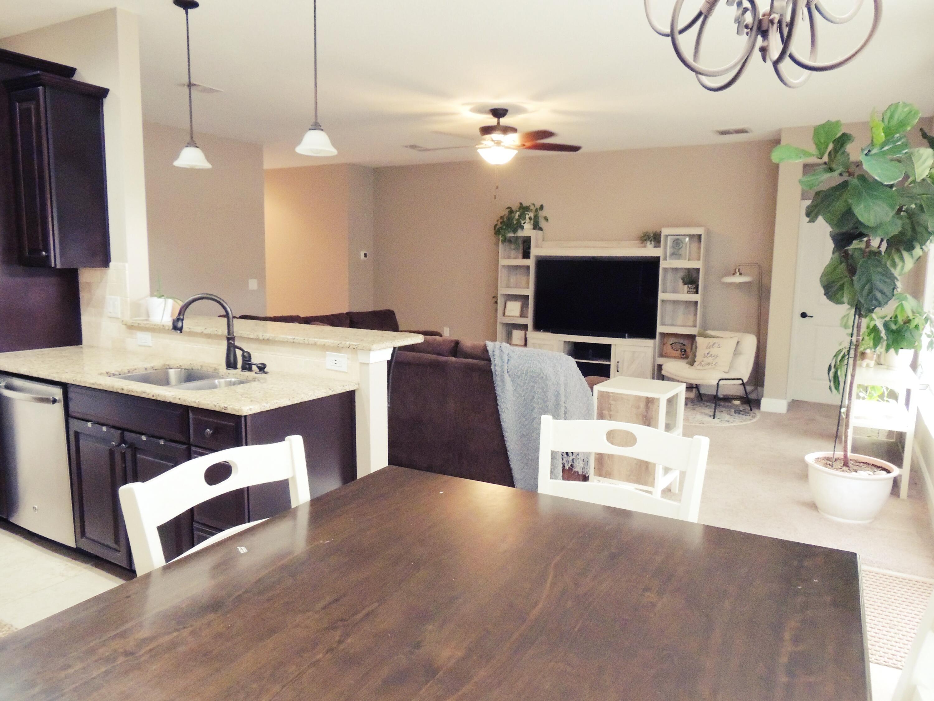 CASA LOMA 1ST ADD LOT 16 BLK 1 - Residential