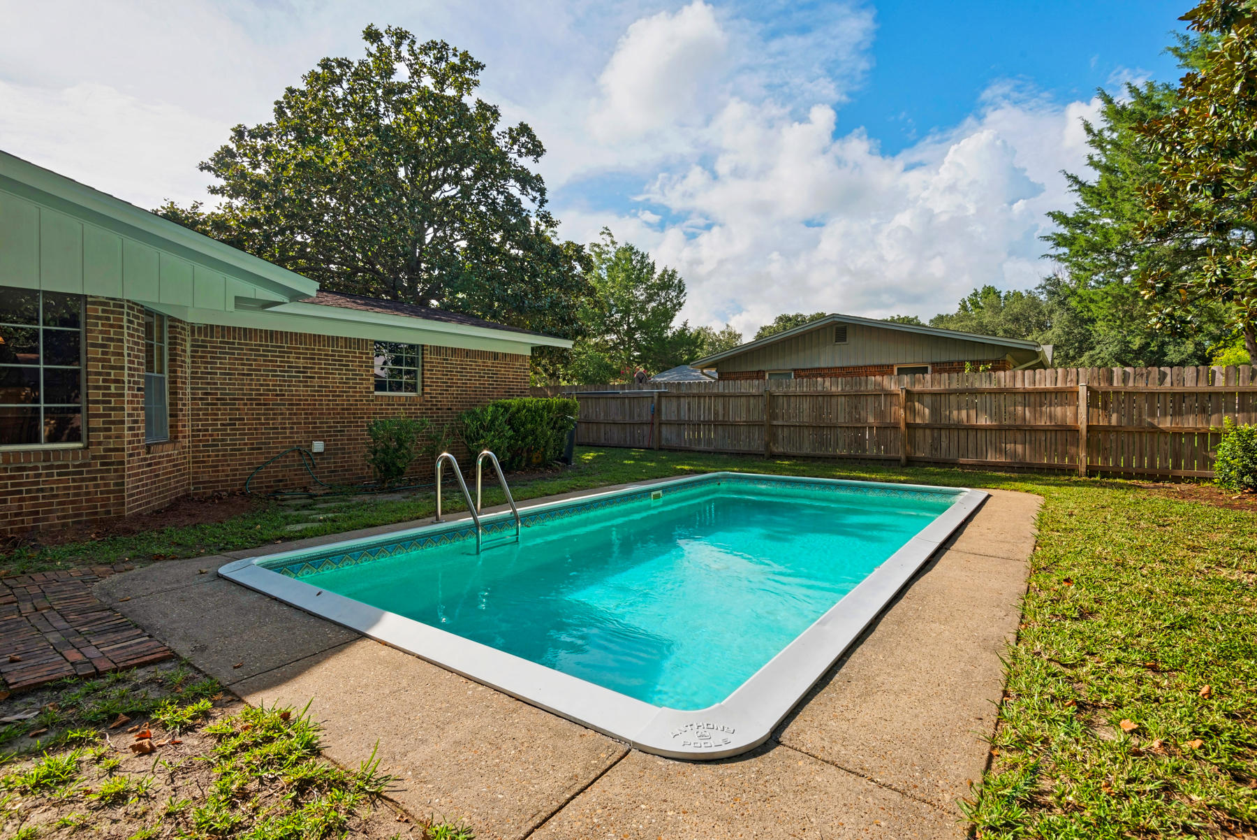 KENWOOD 1ST ADDN - Residential