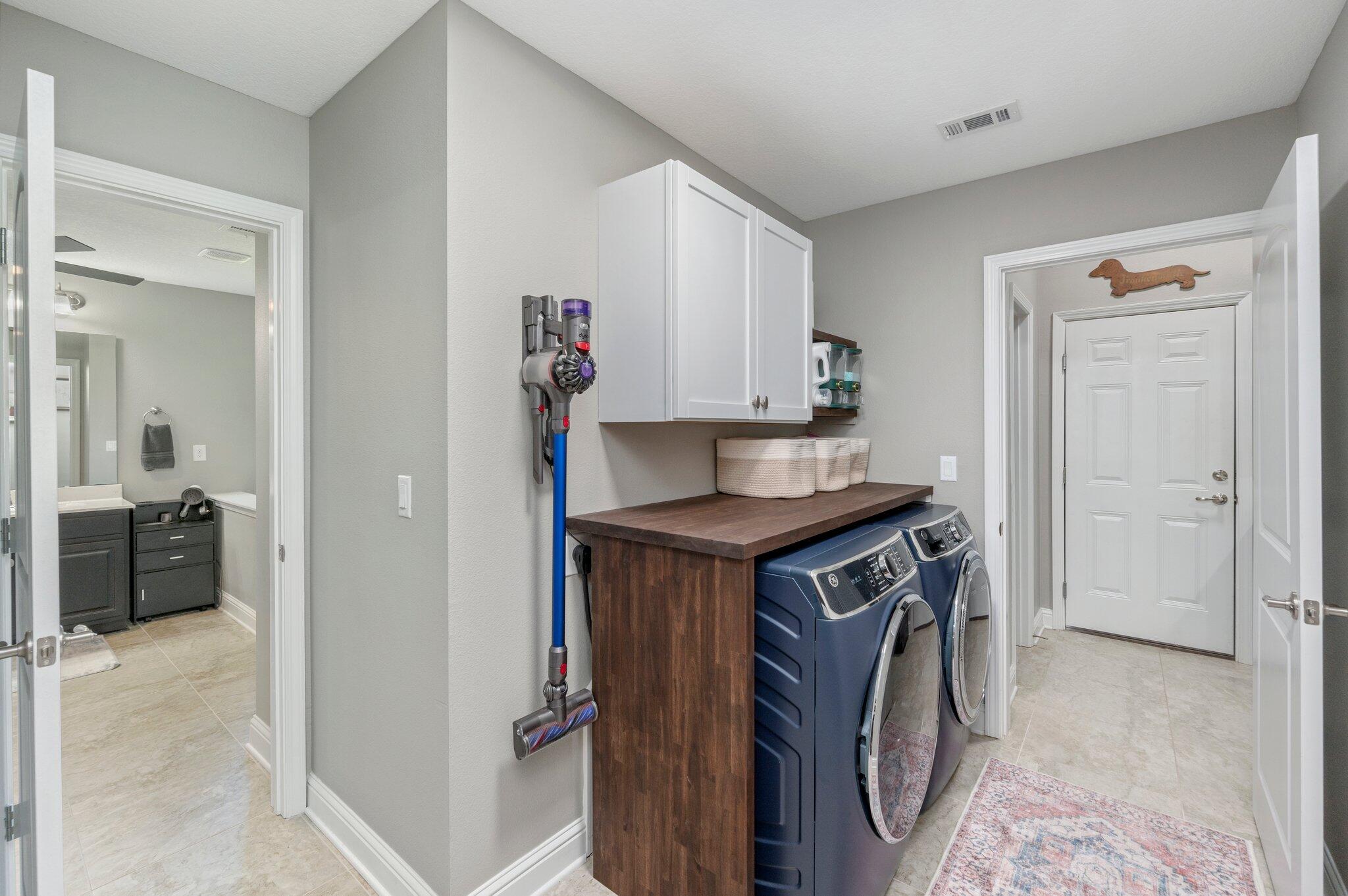 Nature Lake - Residential