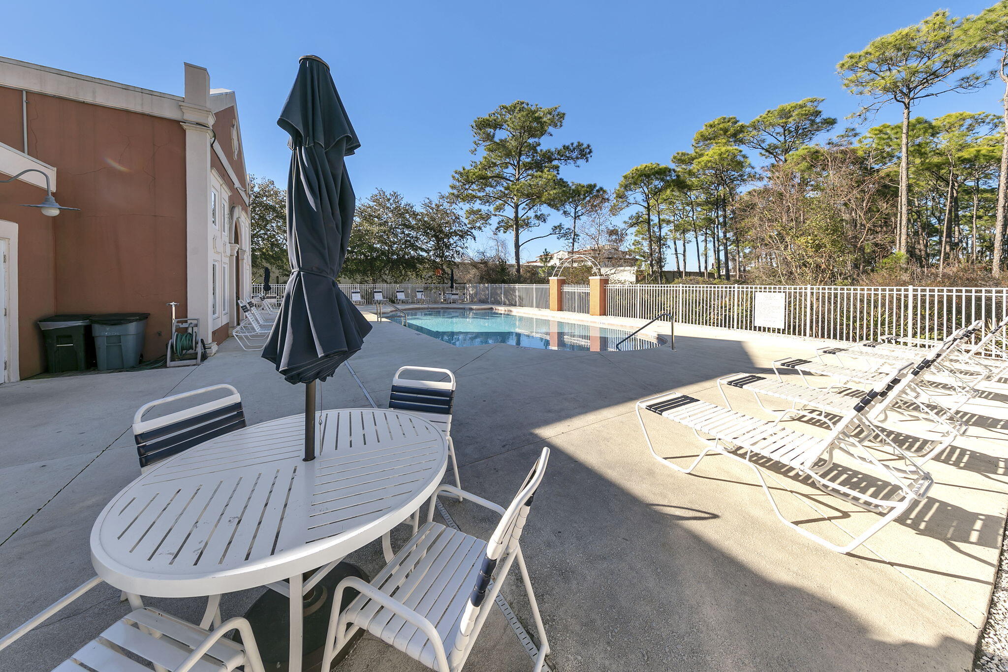 FRANGISTA BEACH - Land