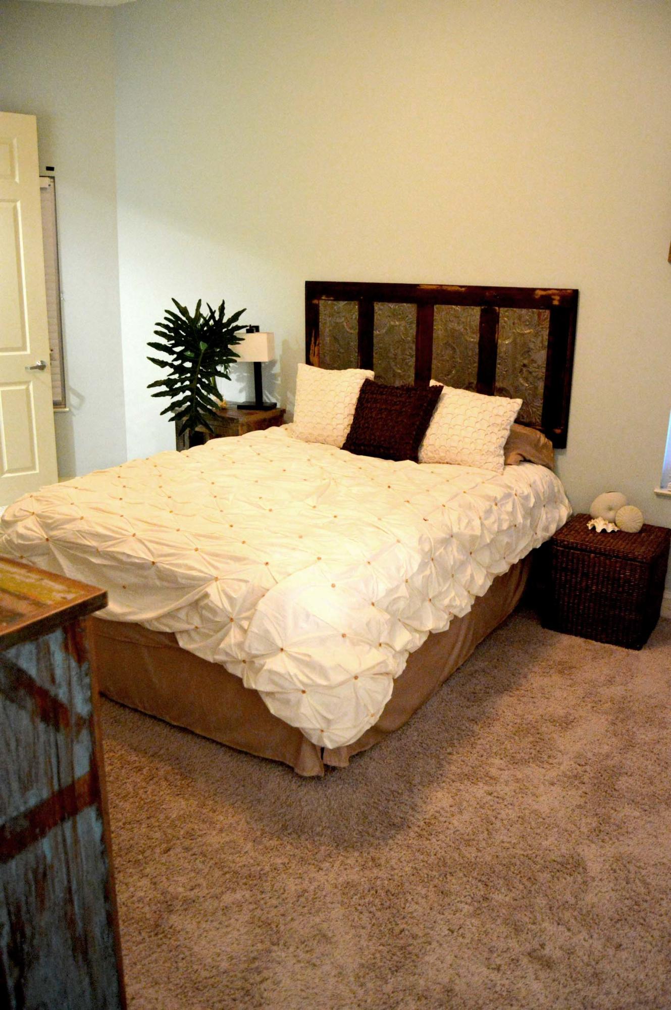 ALEXANDER AT PALM COURT - Residential