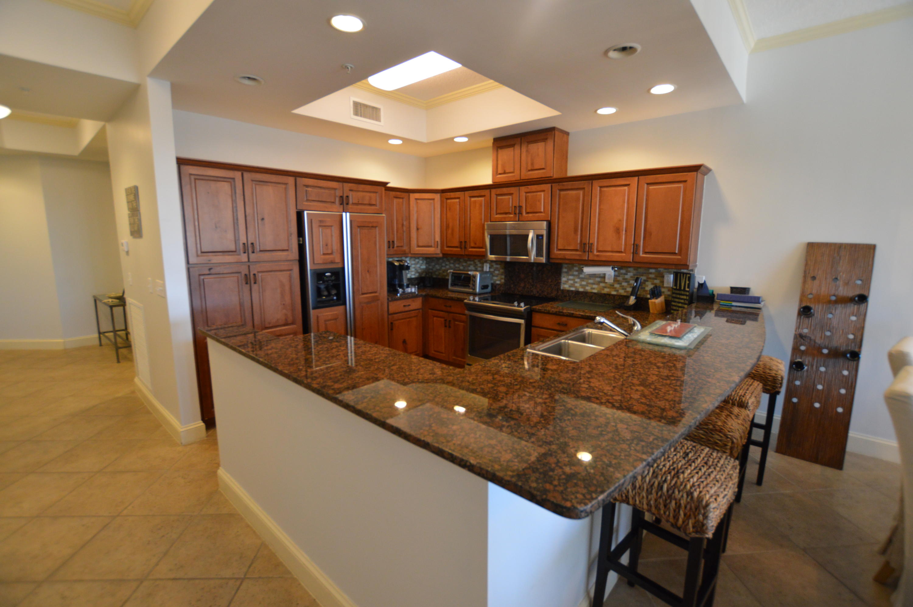 ALEXANDER AT PALM COURT - Residential