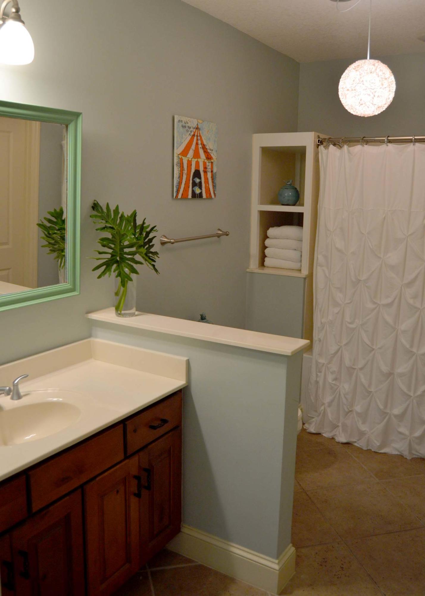 ALEXANDER AT PALM COURT - Residential