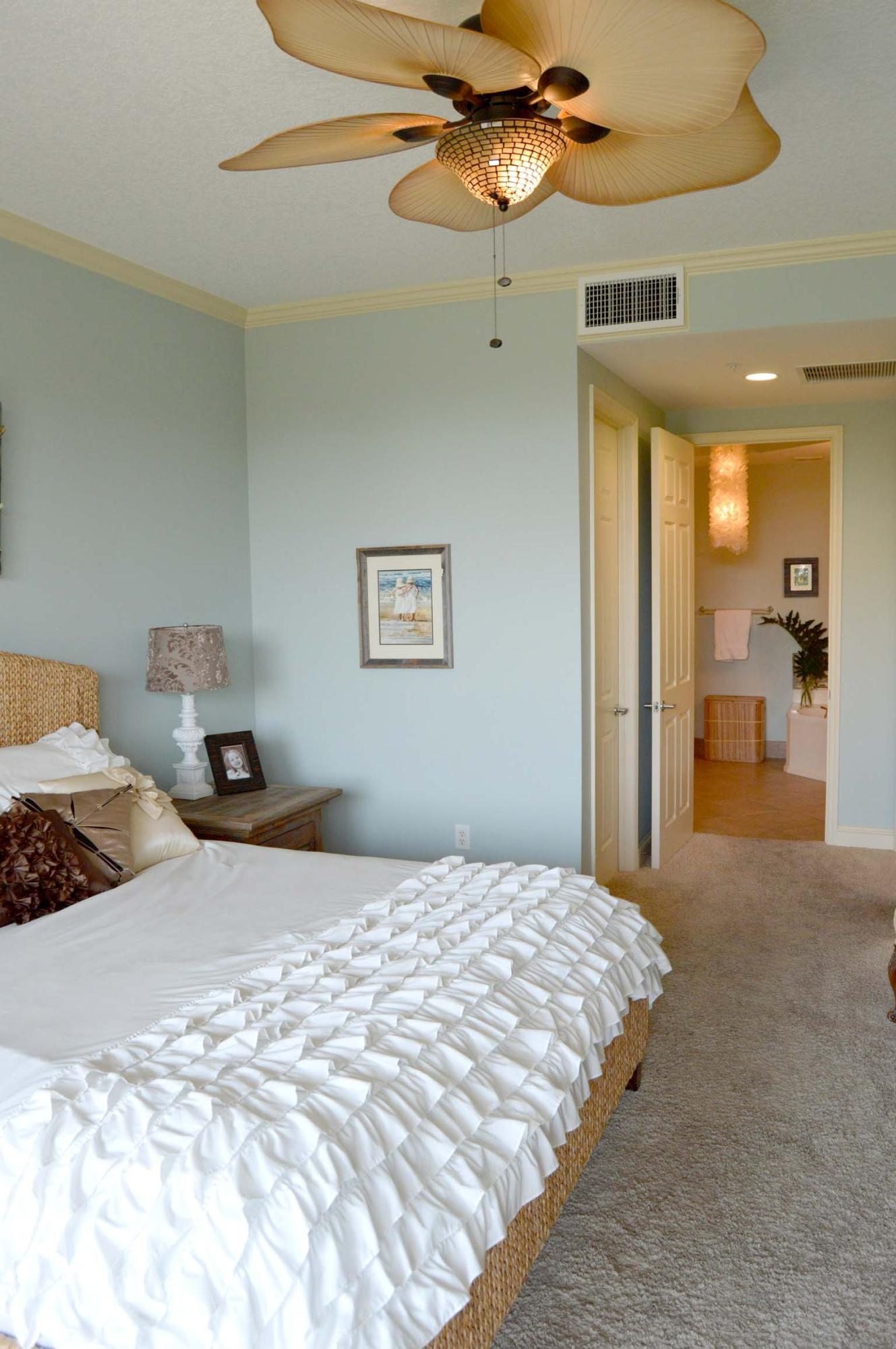 ALEXANDER AT PALM COURT - Residential