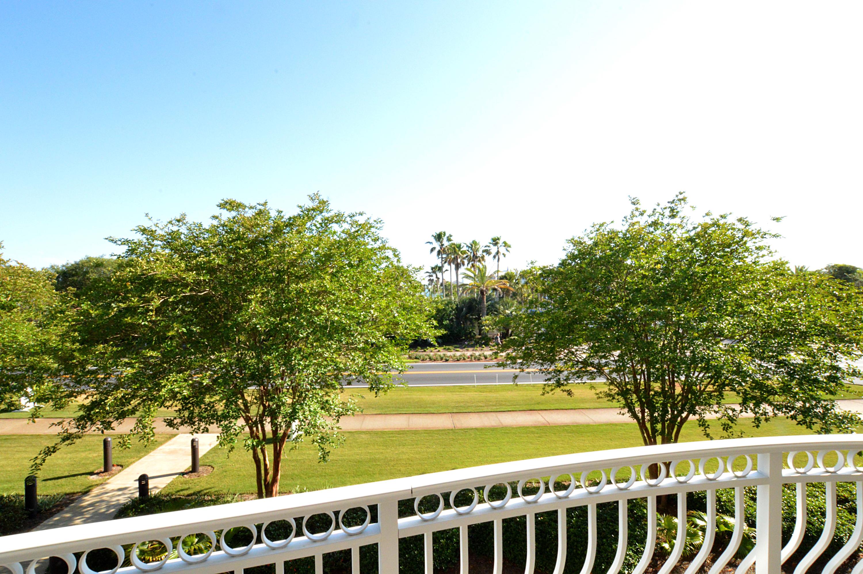 ALEXANDER AT PALM COURT - Residential