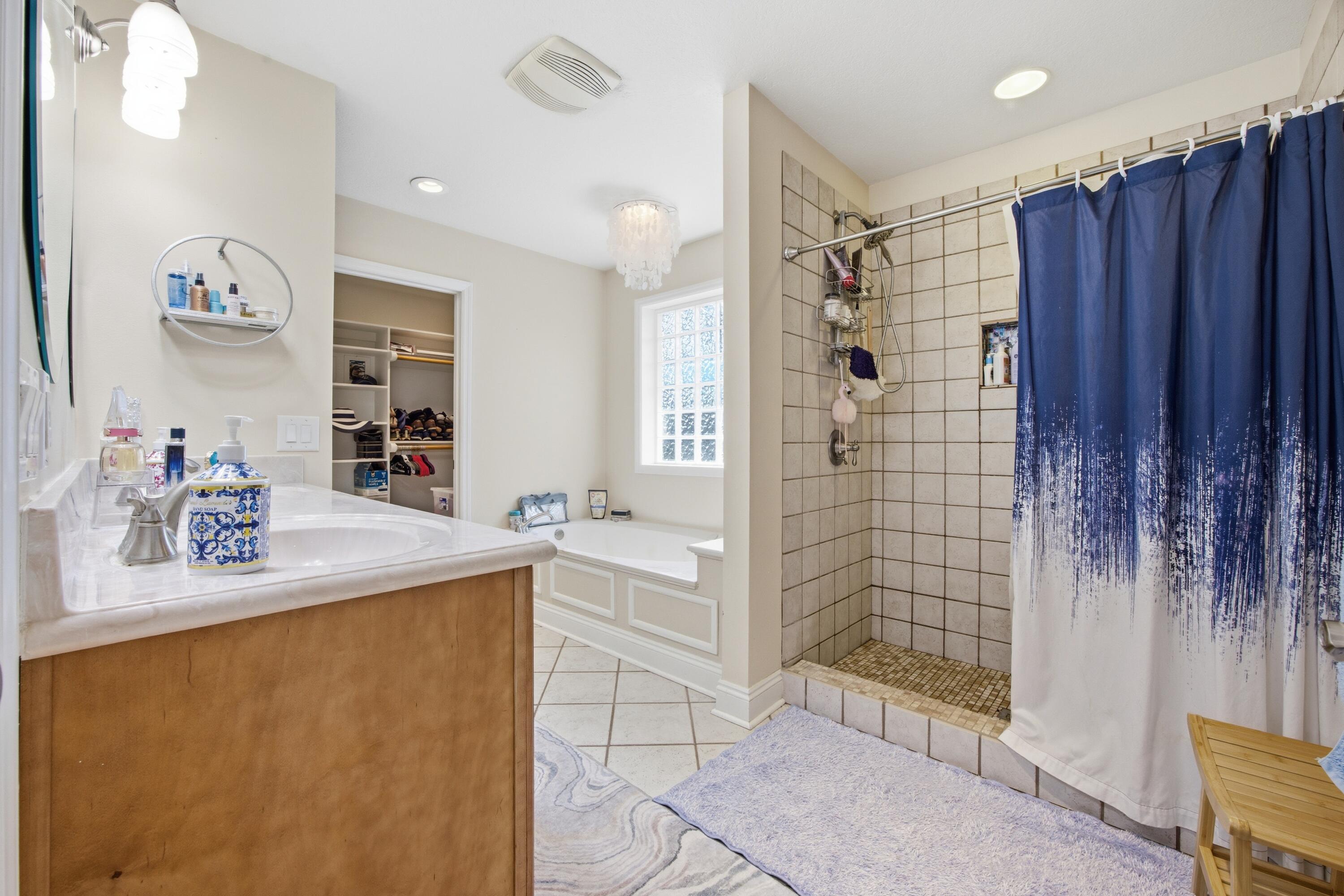 CROSS CREEK SHORES - Residential