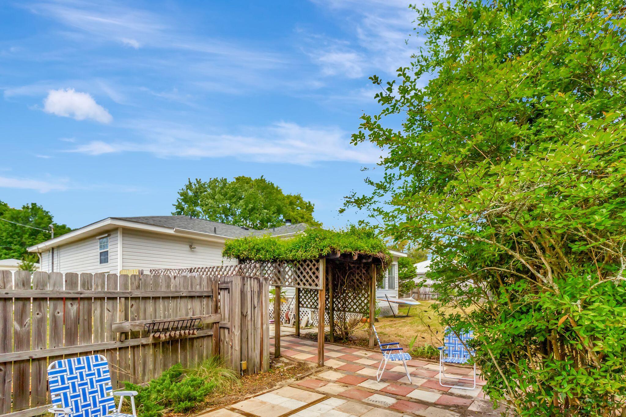 BURTON RIDGE - Residential Lease