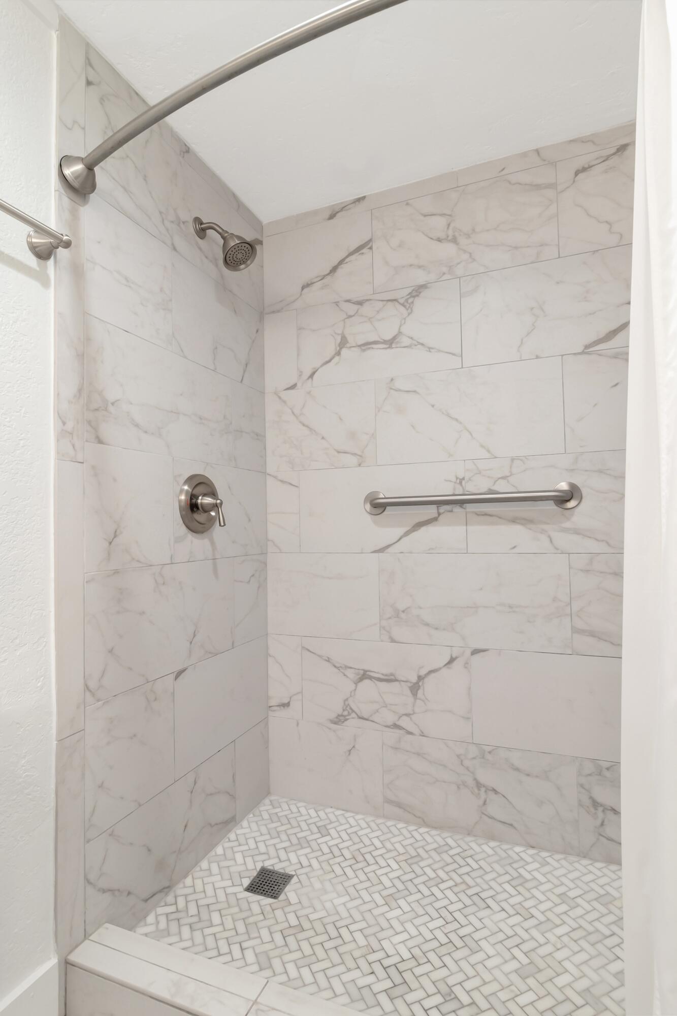 BAYSIDE CONDO SANDESTIN - Residential