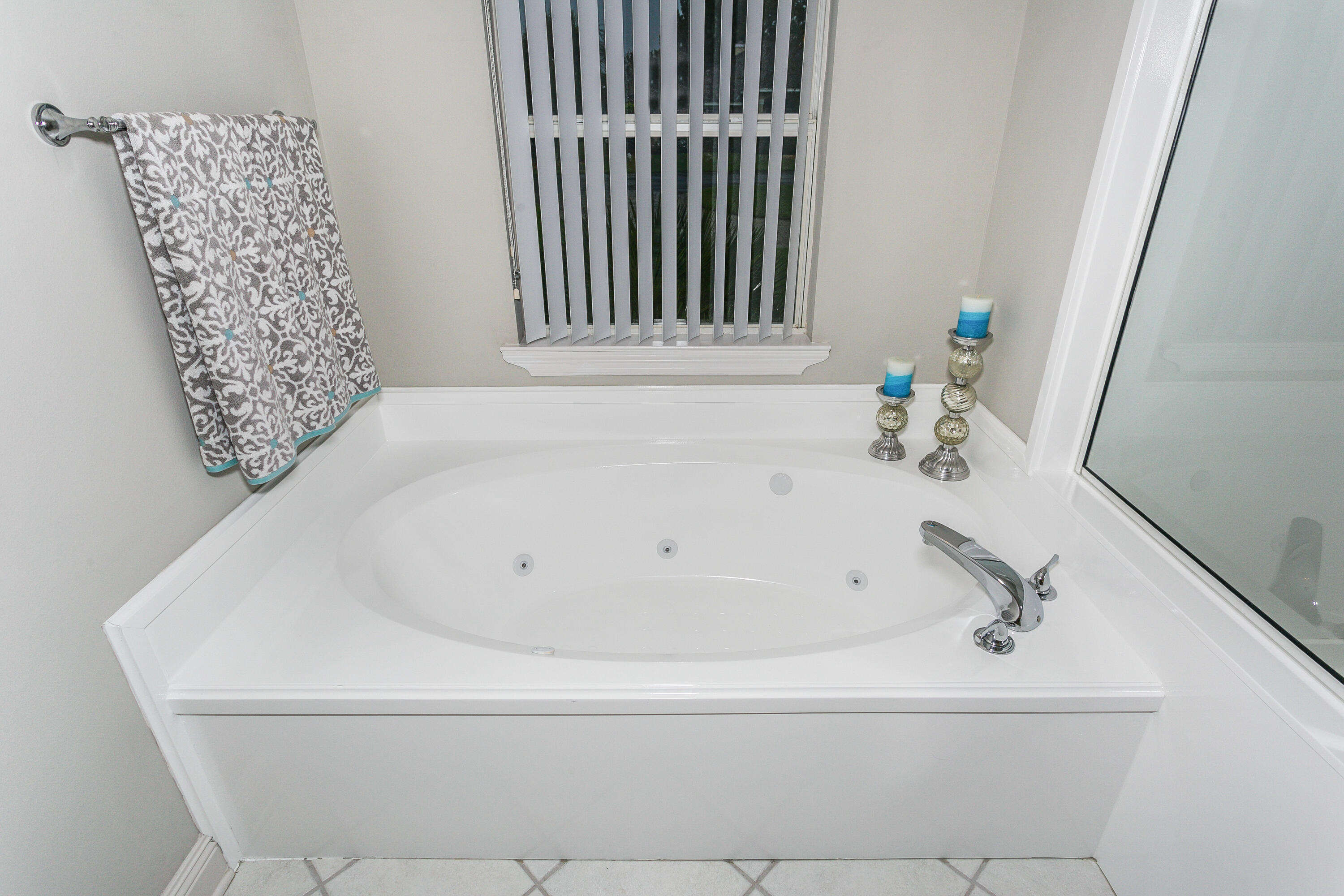 BAYWINDS GOLF ESTATES PH 3 - Residential