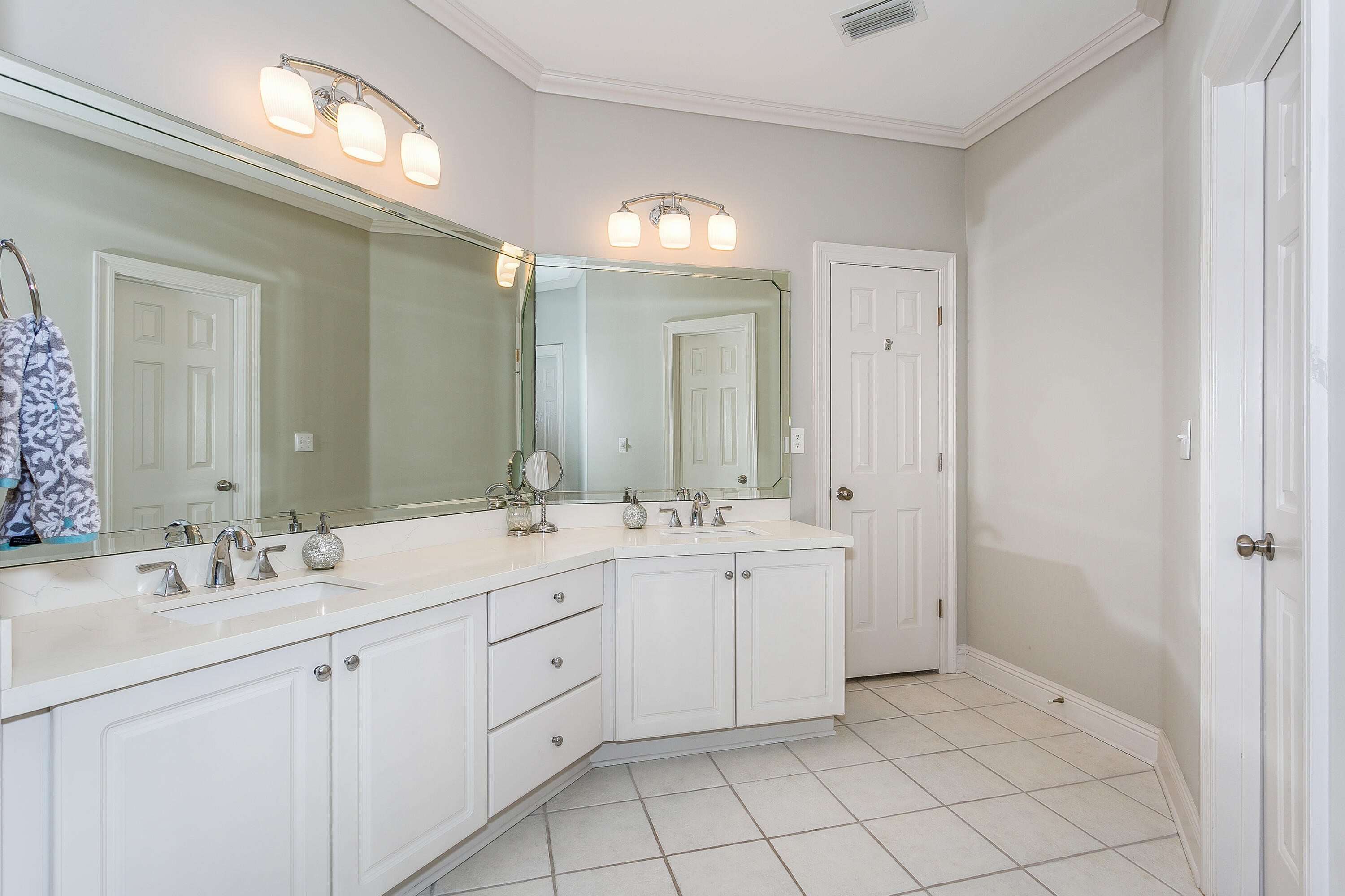 BAYWINDS GOLF ESTATES PH 3 - Residential