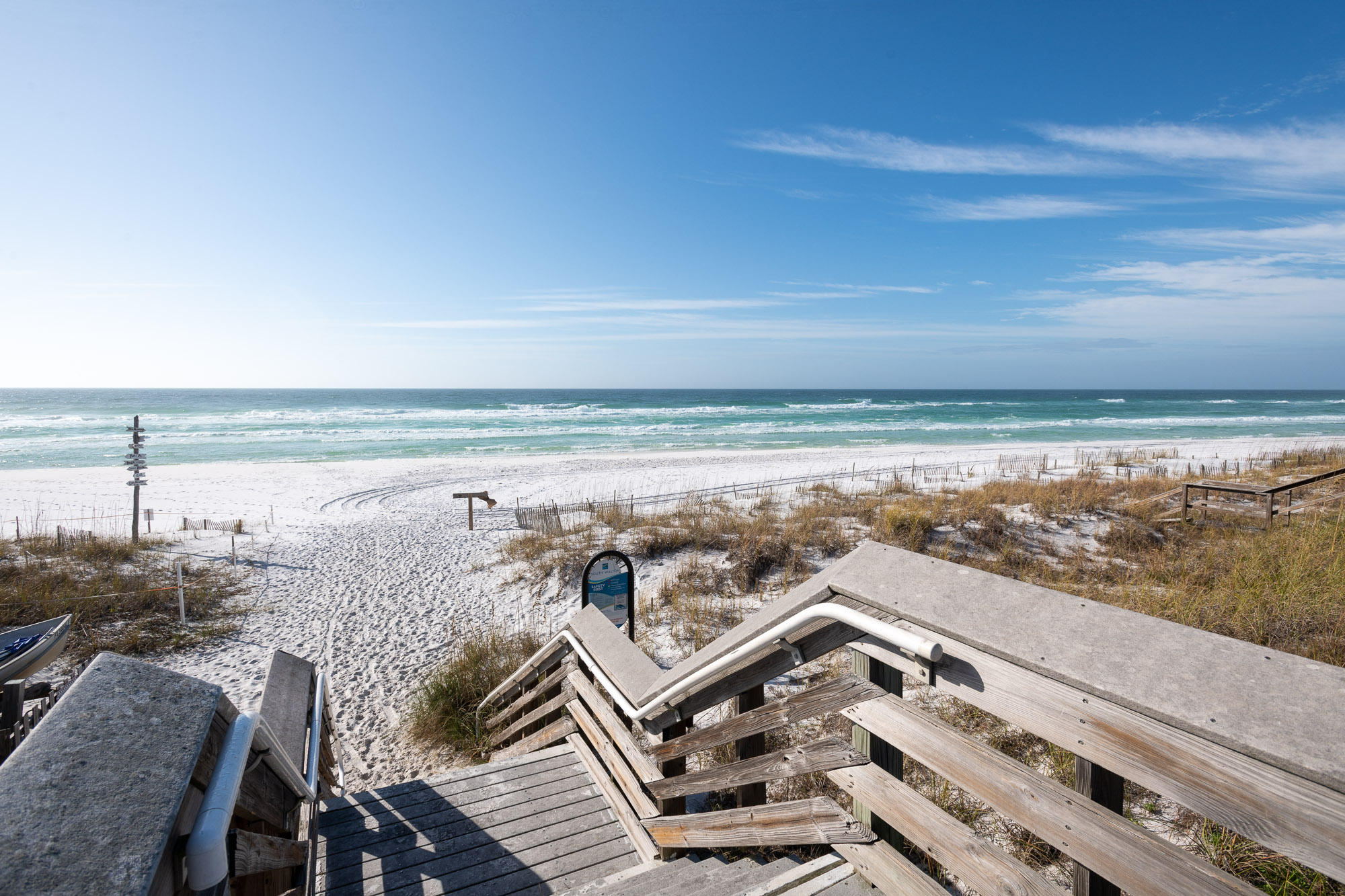 DUNE BREEZE VILLAS - Residential