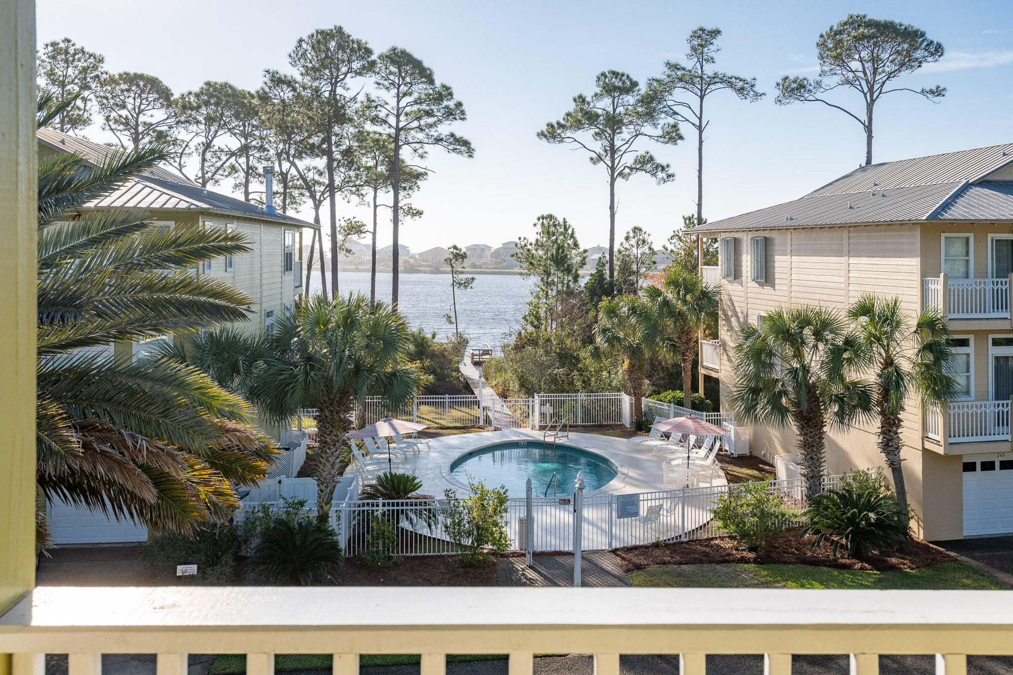 DUNE BREEZE VILLAS - Residential