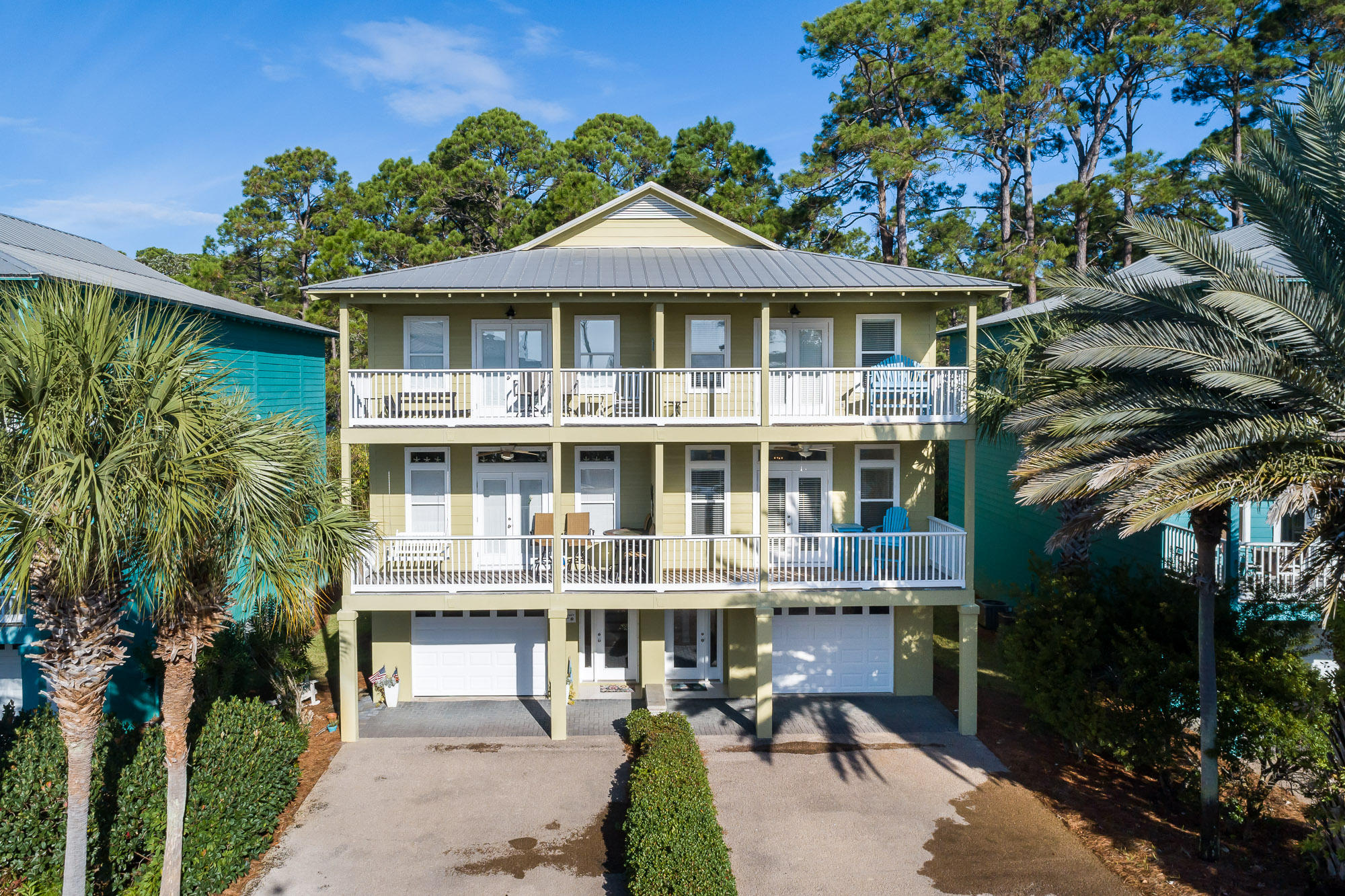 DUNE BREEZE VILLAS - Residential