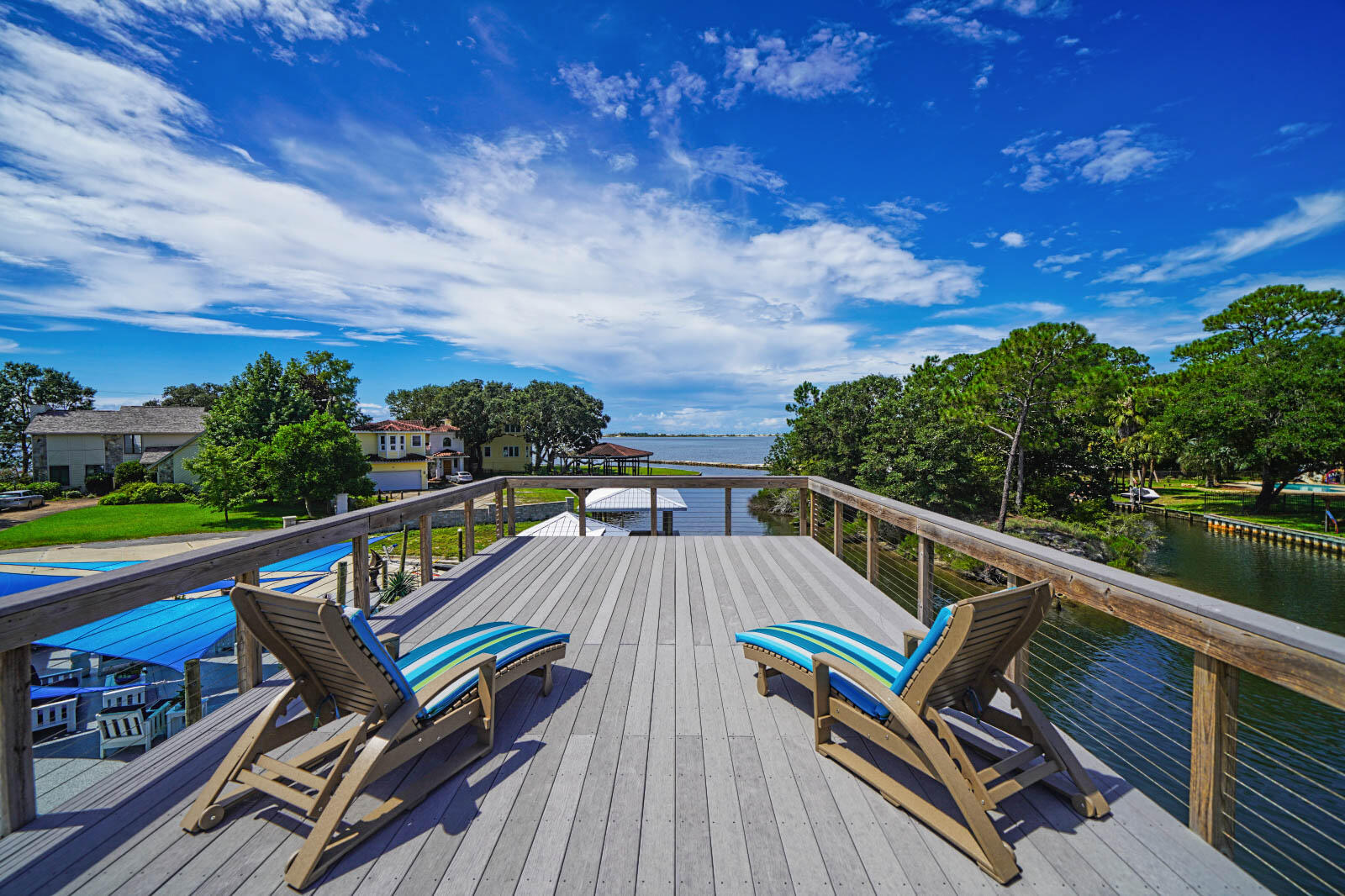 MARINERS COVE - Residential