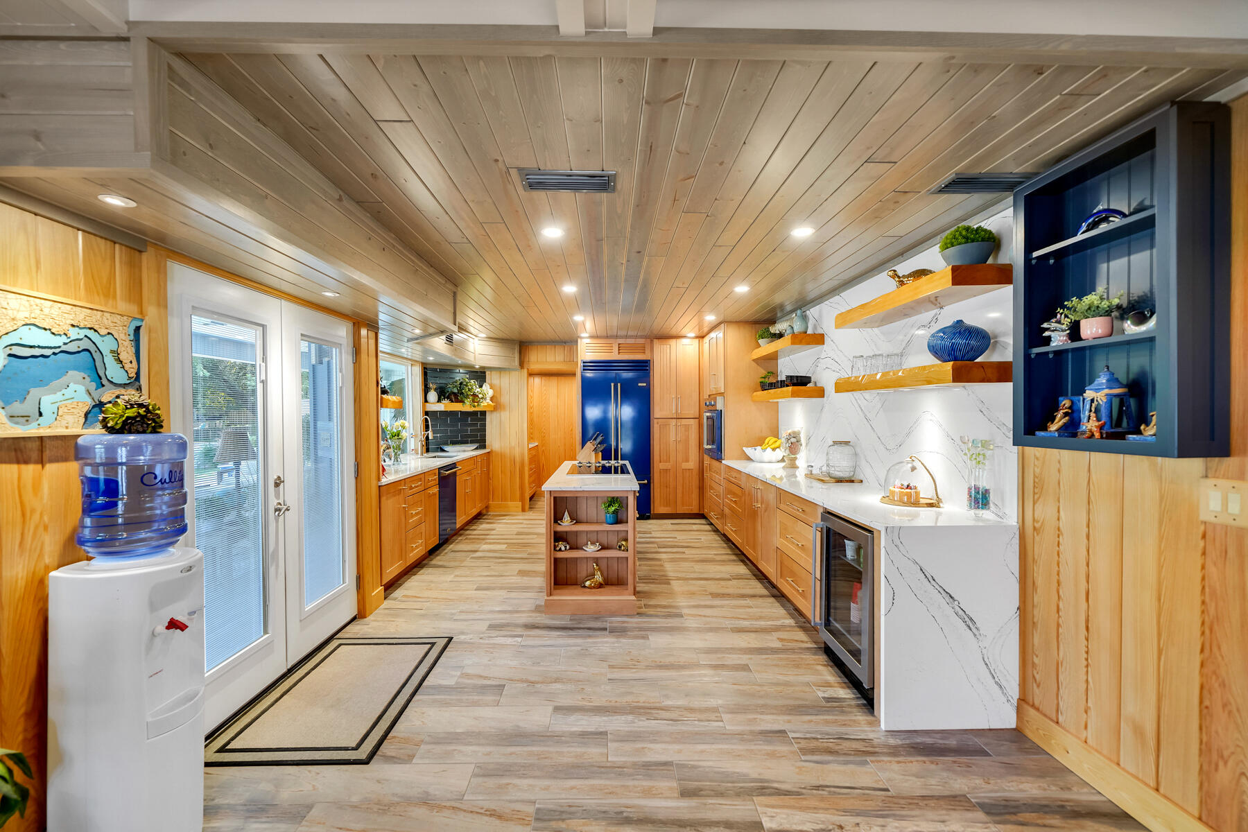 MARINERS COVE - Residential