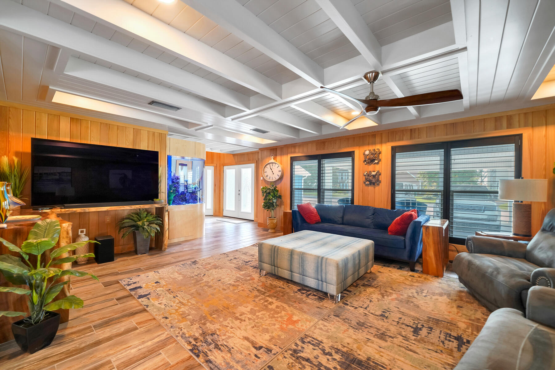 MARINERS COVE - Residential