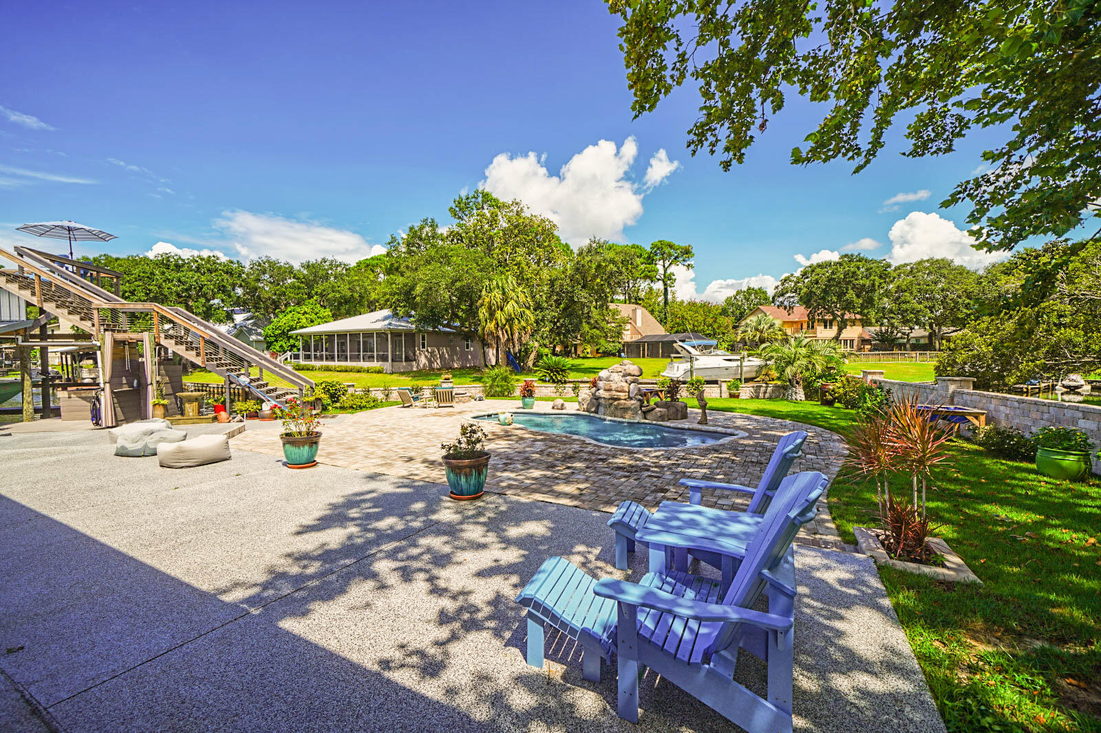 MARINERS COVE - Residential