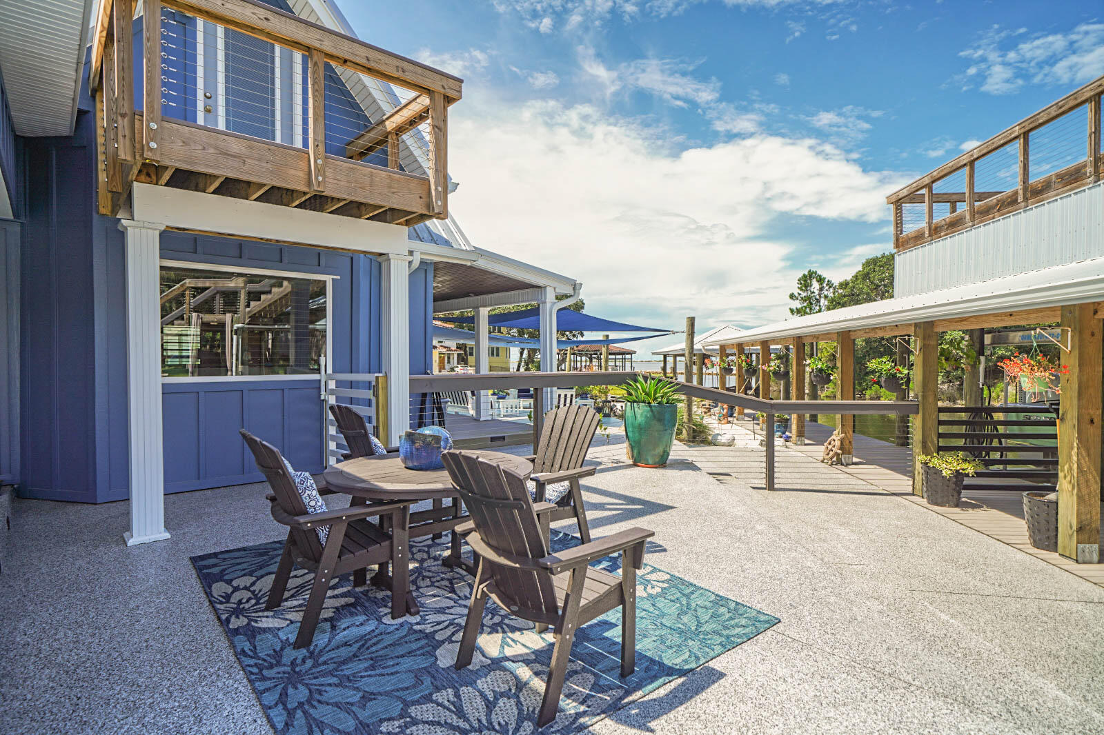 MARINERS COVE - Residential