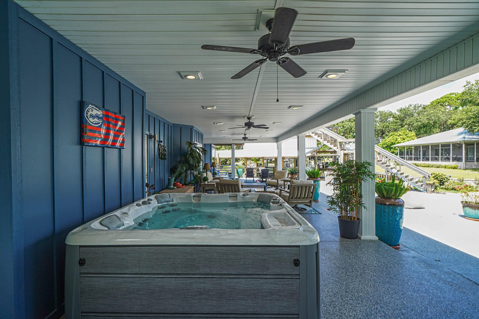 MARINERS COVE - Residential