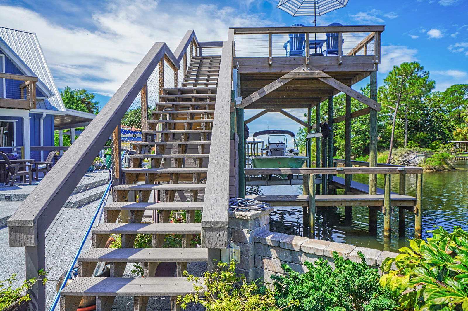 MARINERS COVE - Residential