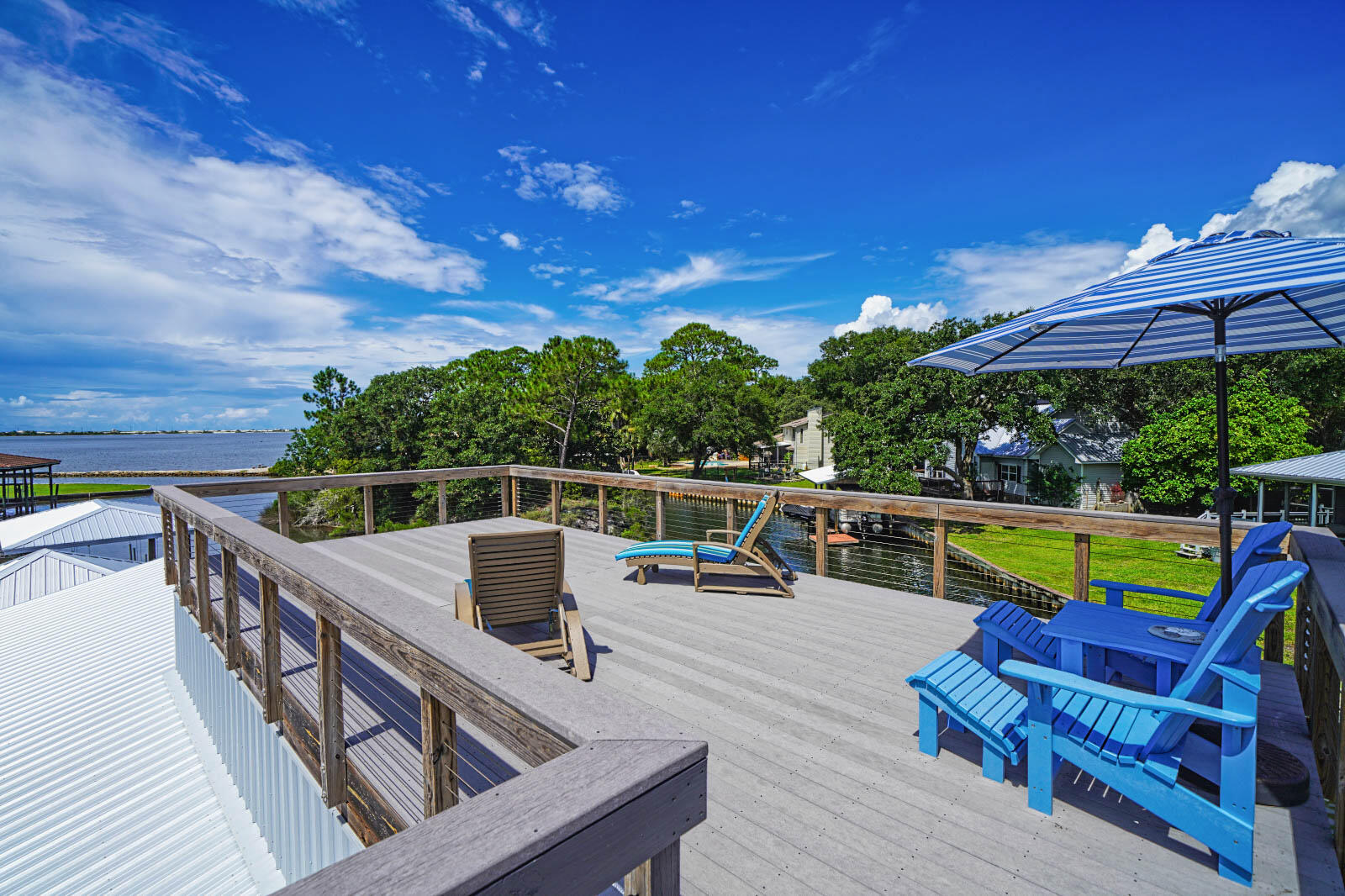 MARINERS COVE - Residential