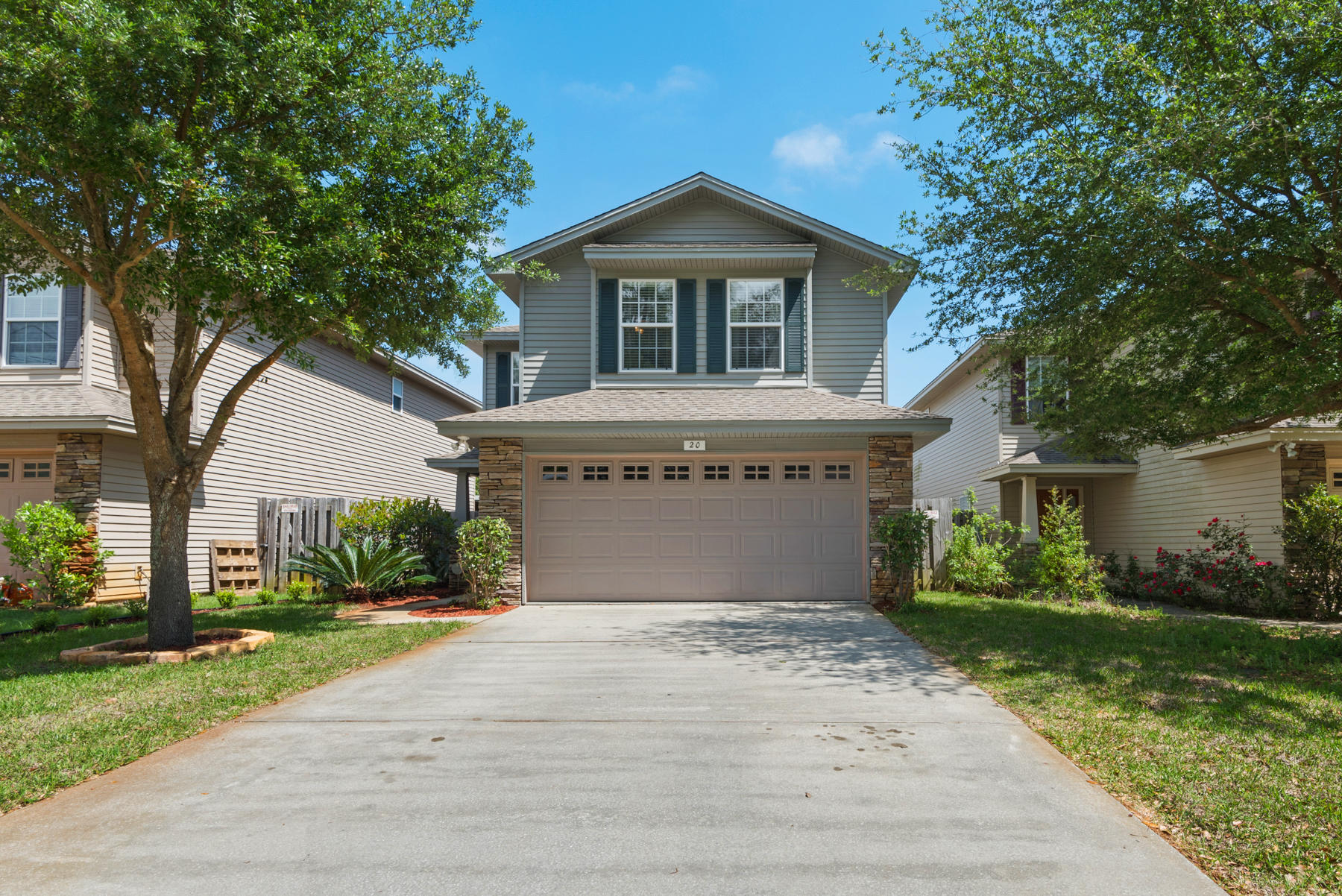 SUMMERWOOD - Residential