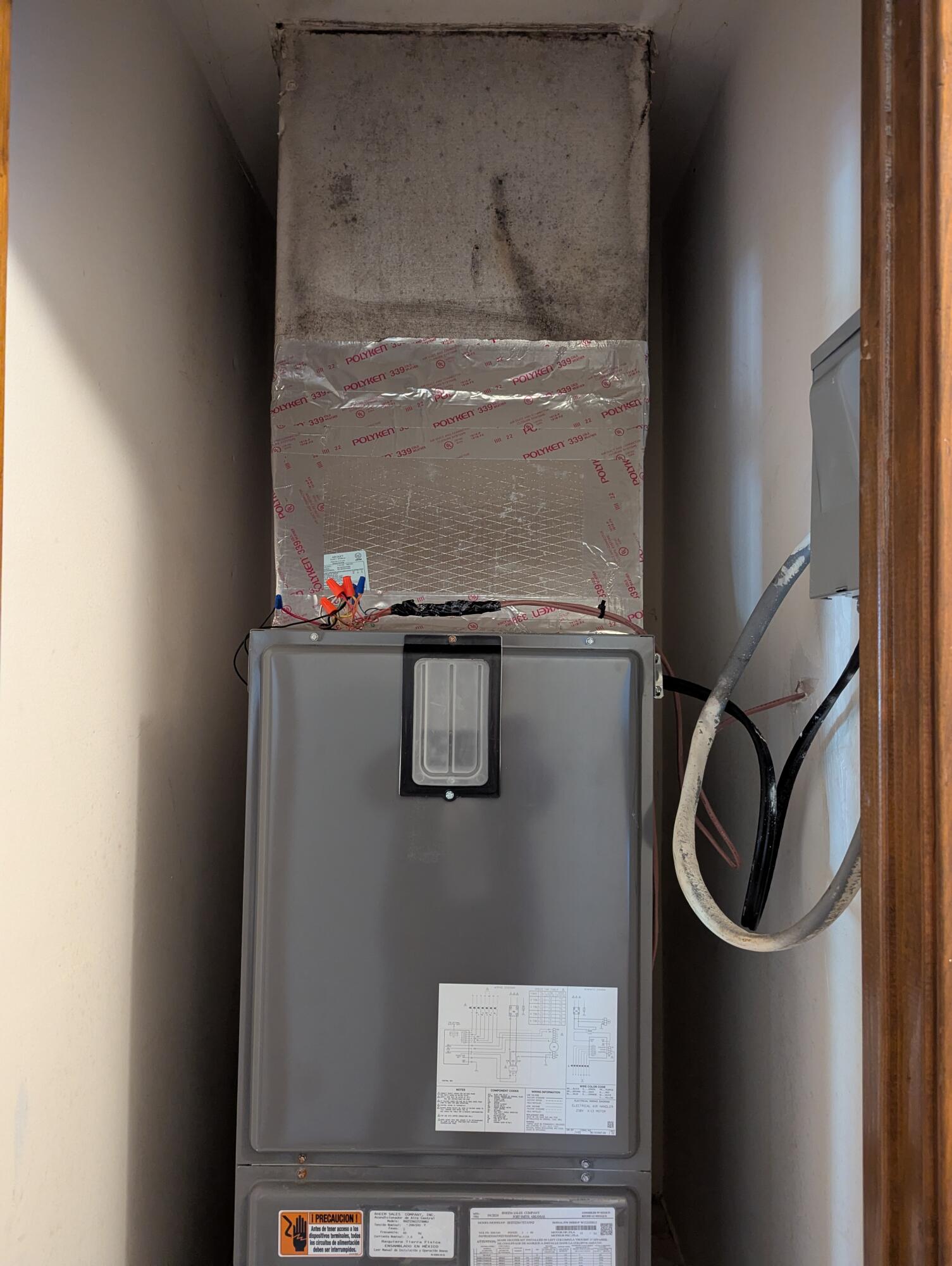 VALPARAISO PINECREST #6 - Residential